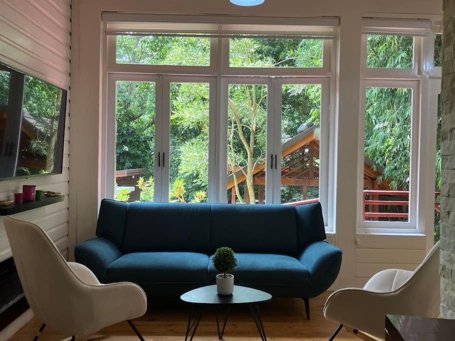 Villa photo 2