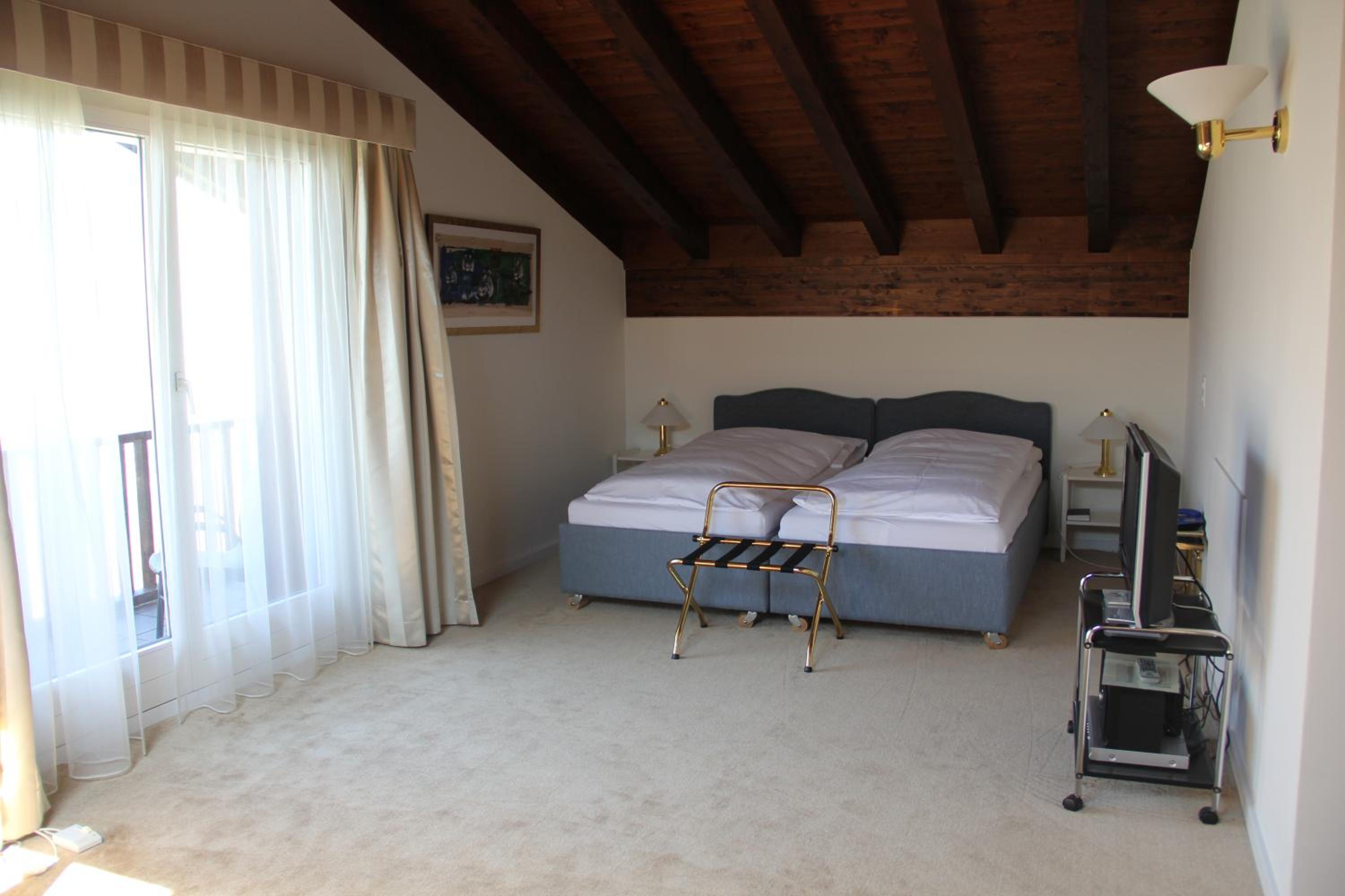 Junior Suite with Balcony photo 2