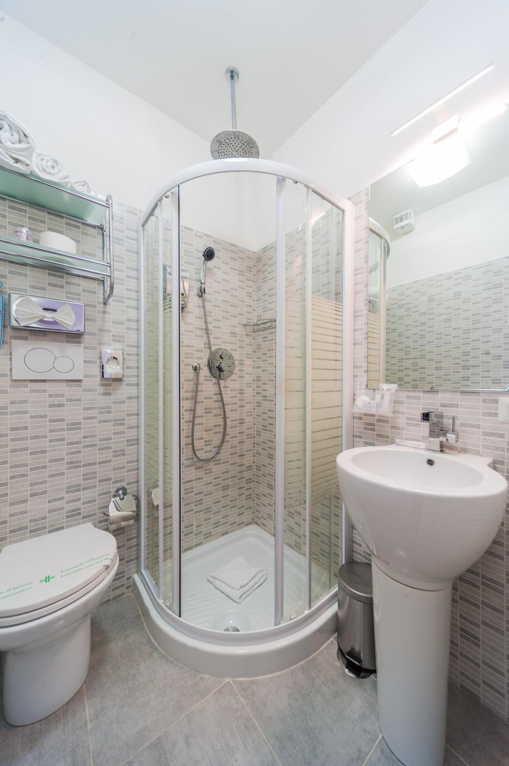 Single Room photo 2