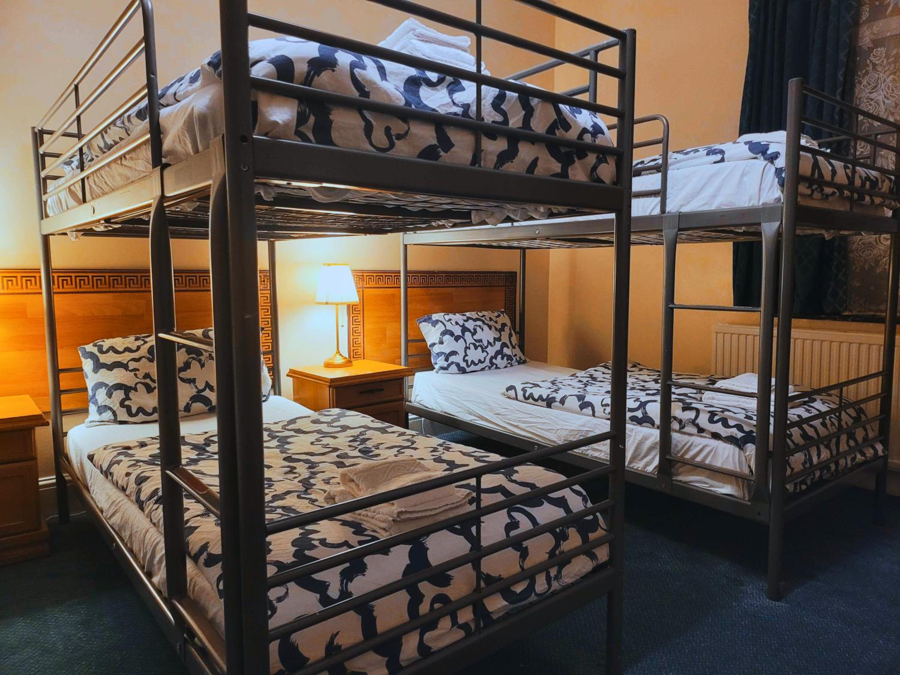 Quadruple Room with Shared Bathroom photo 1