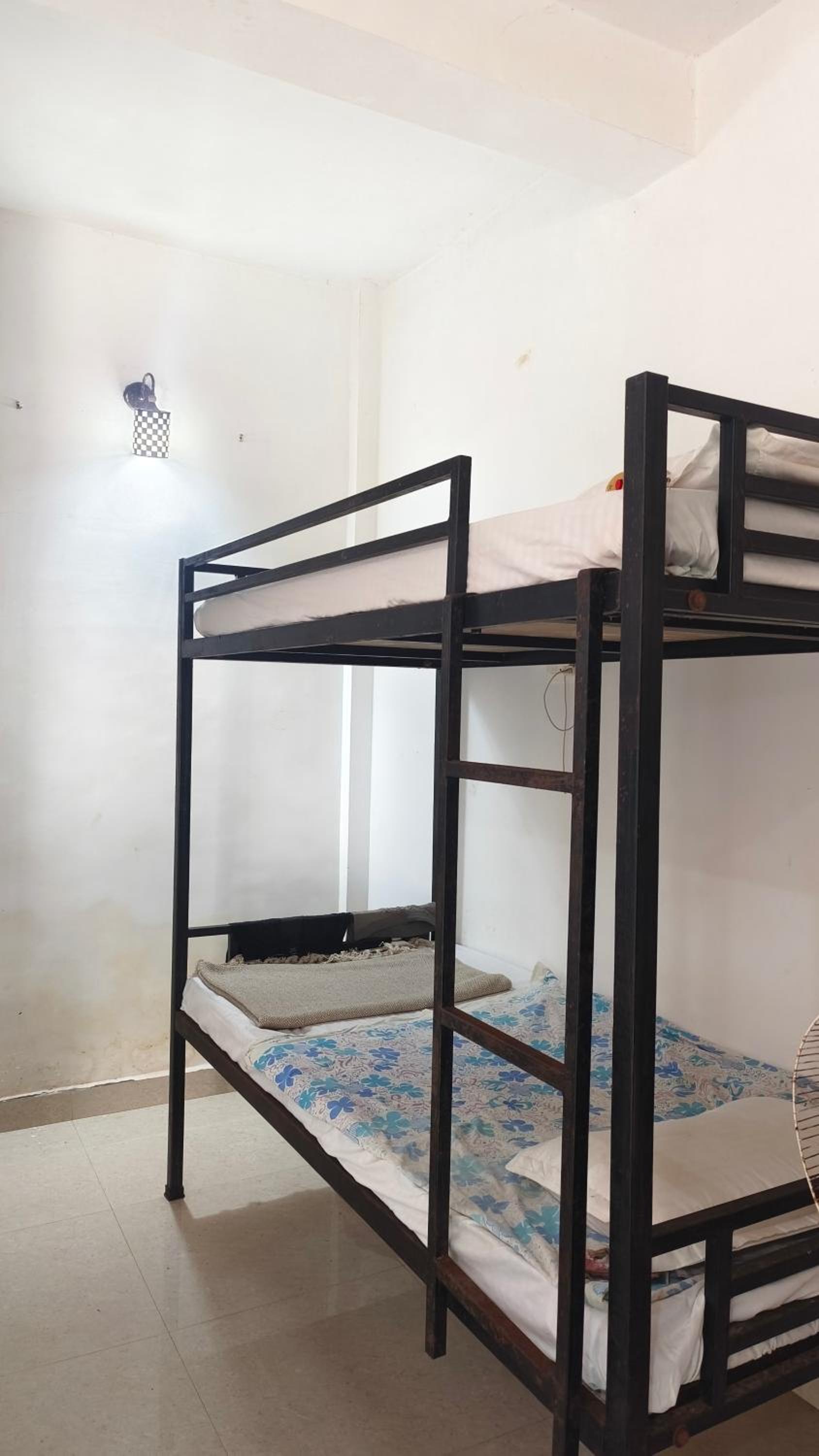 8-Bed Mixed Dormitory Room photo 1