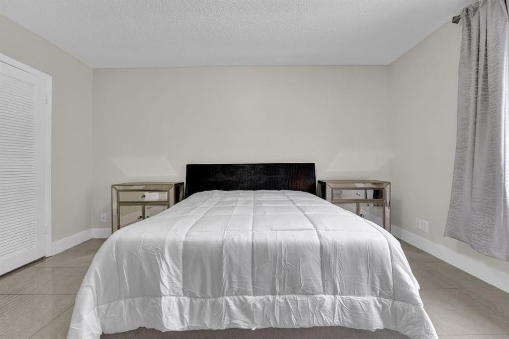 Three-Bedroom House photo 3