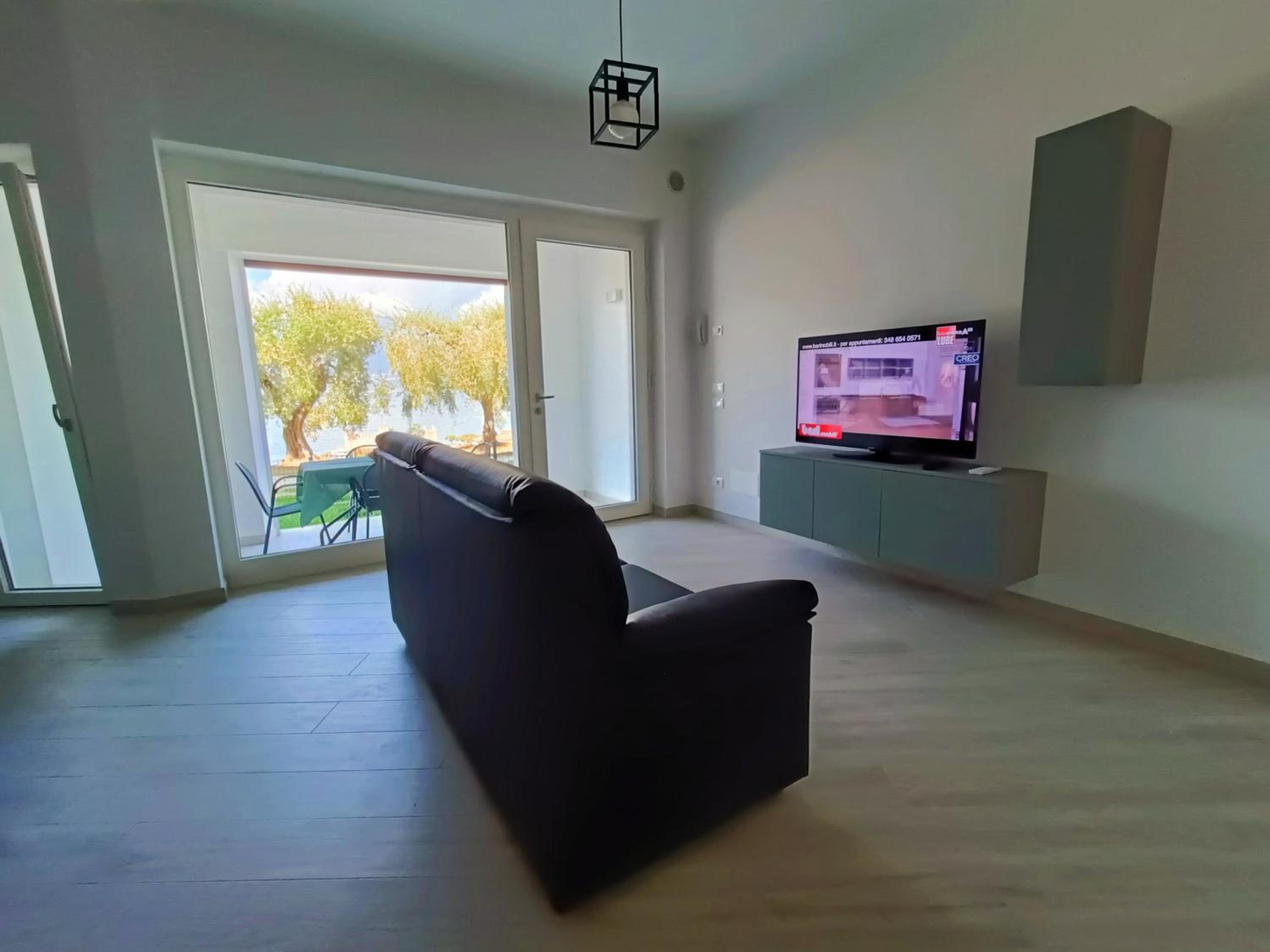 Two-Bedroom Apartment with Lake View
