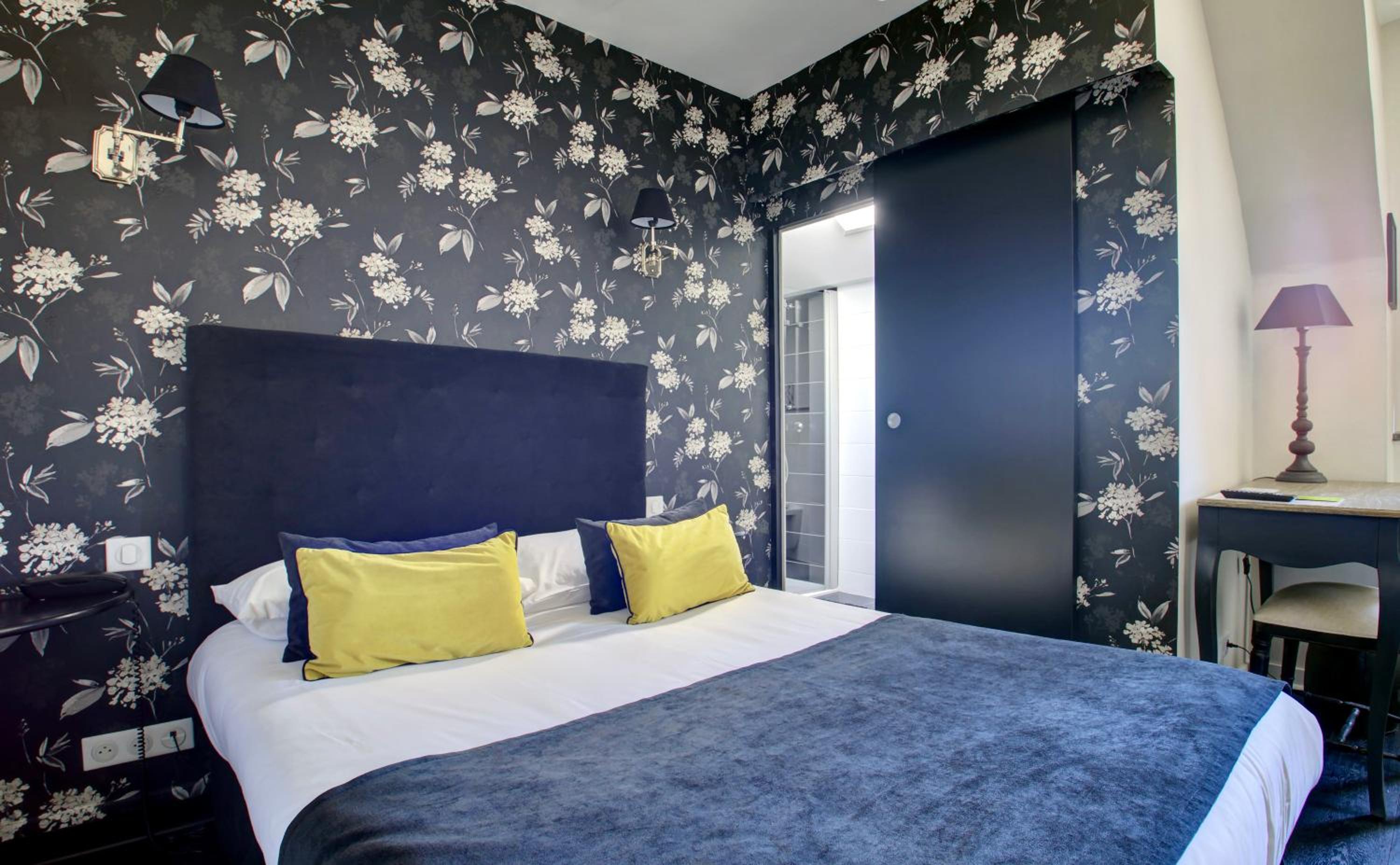 Standard Double Room photo 2