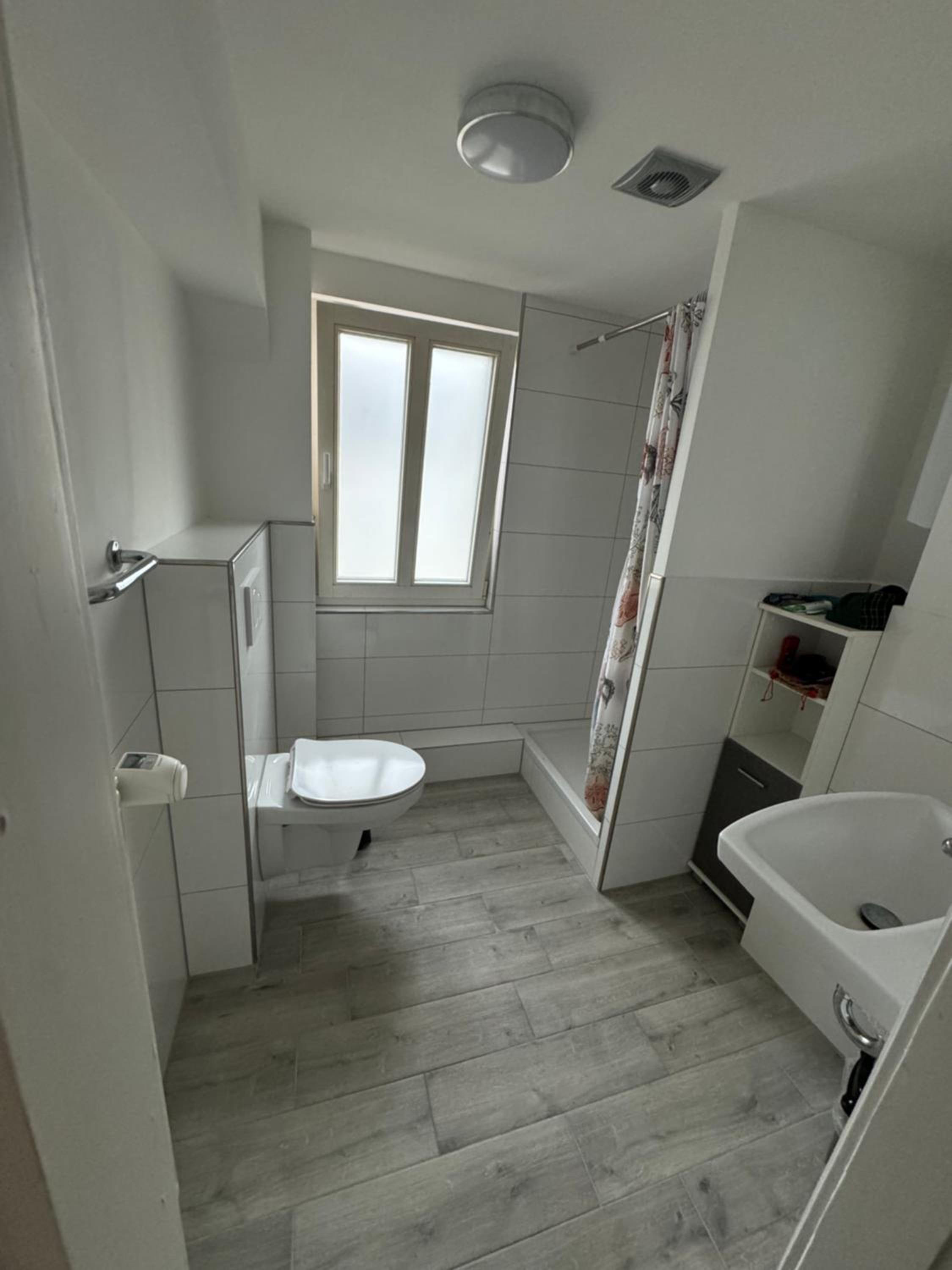 Standard Twin Room With Shared Bathroom photo 2