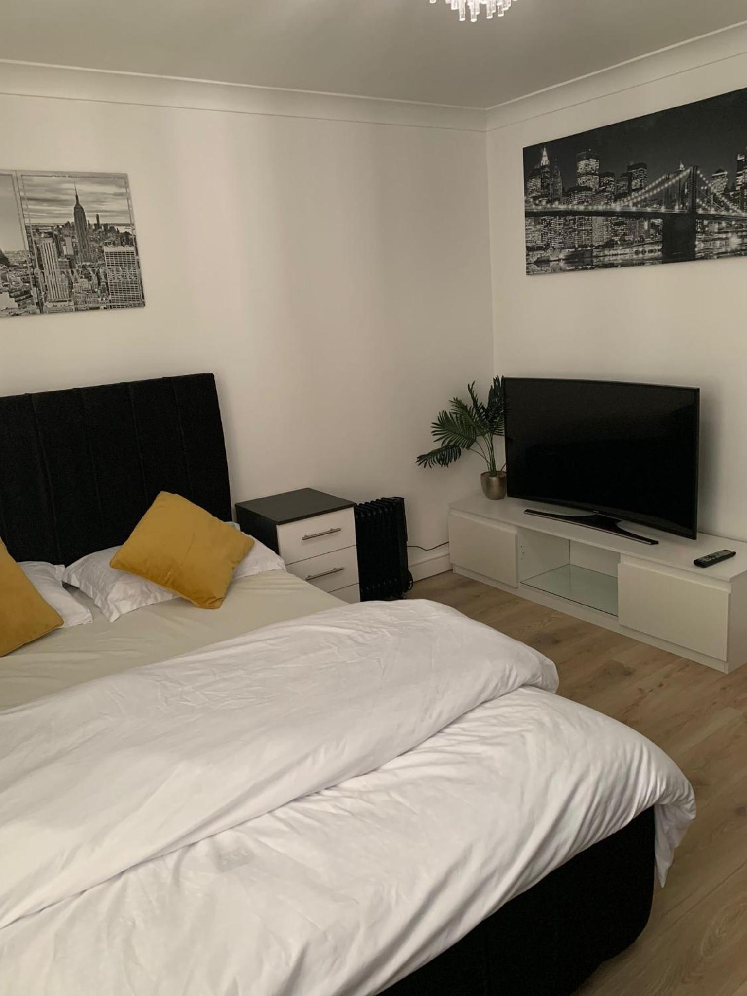 Large Double Room photo 2