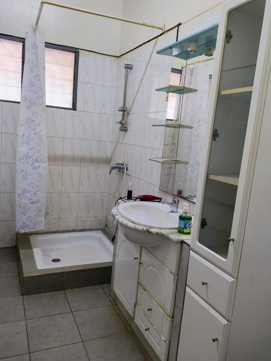Double Room With Shared Bathroom photo 2