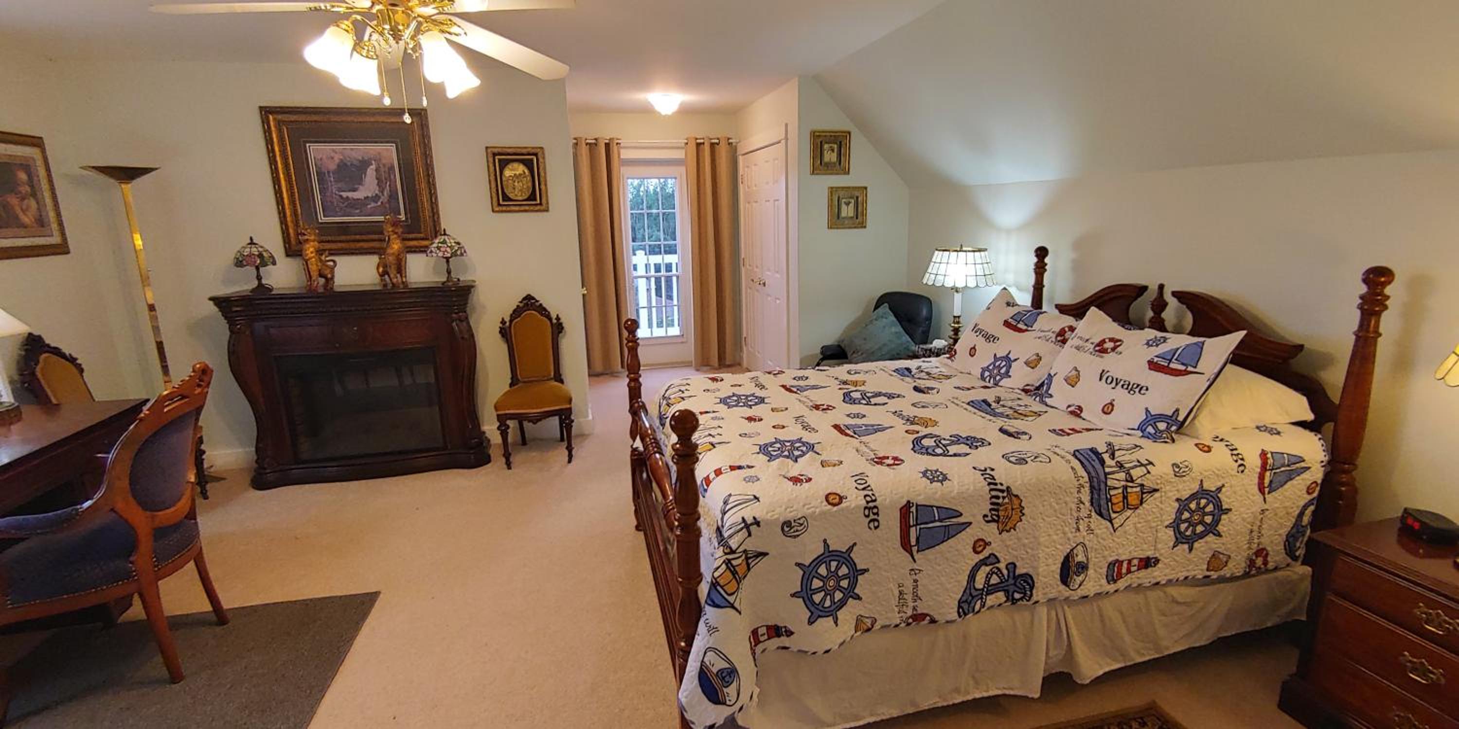 Double Room with Balcony and Sea View