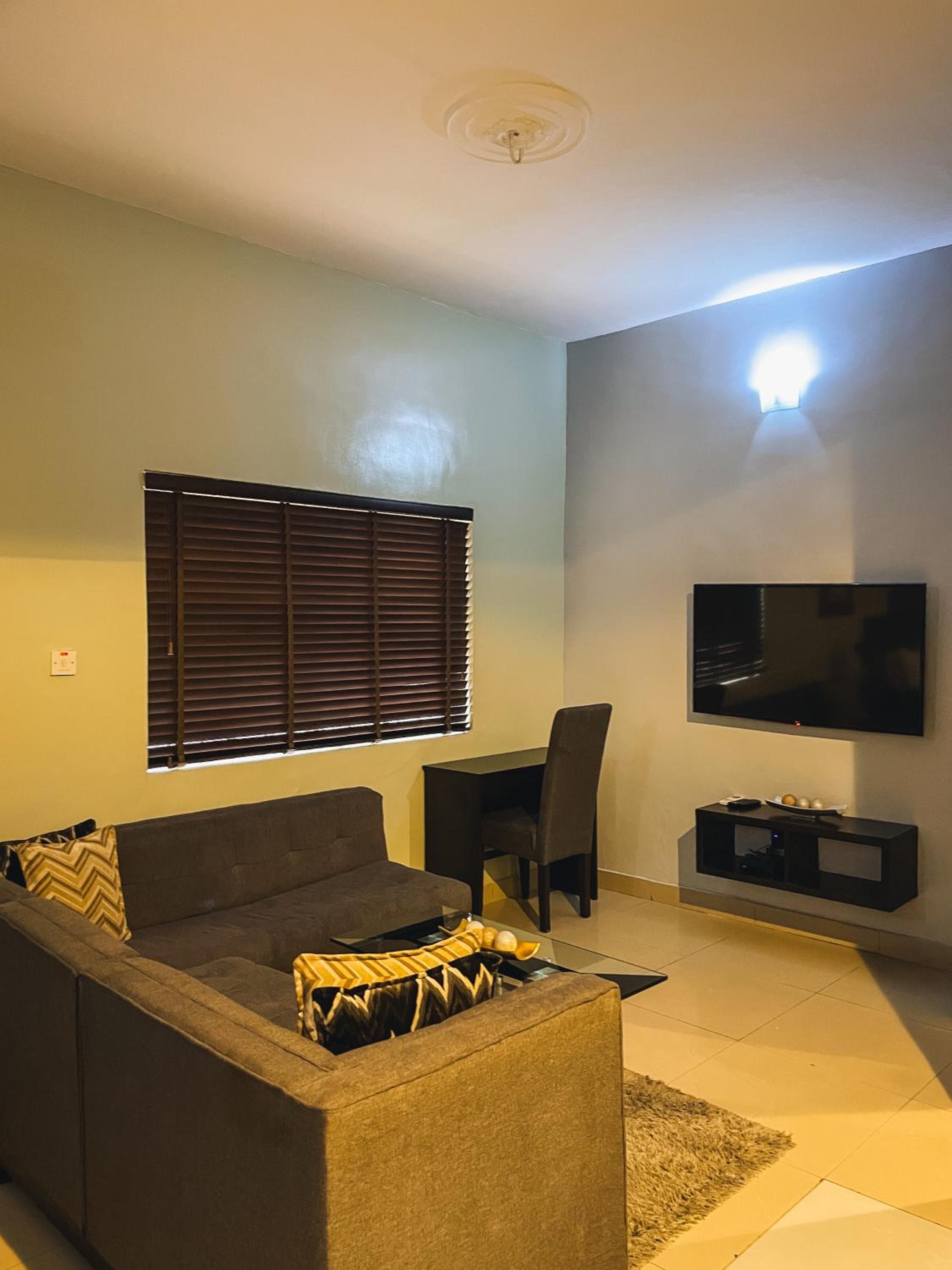Studio Apartment photo 2