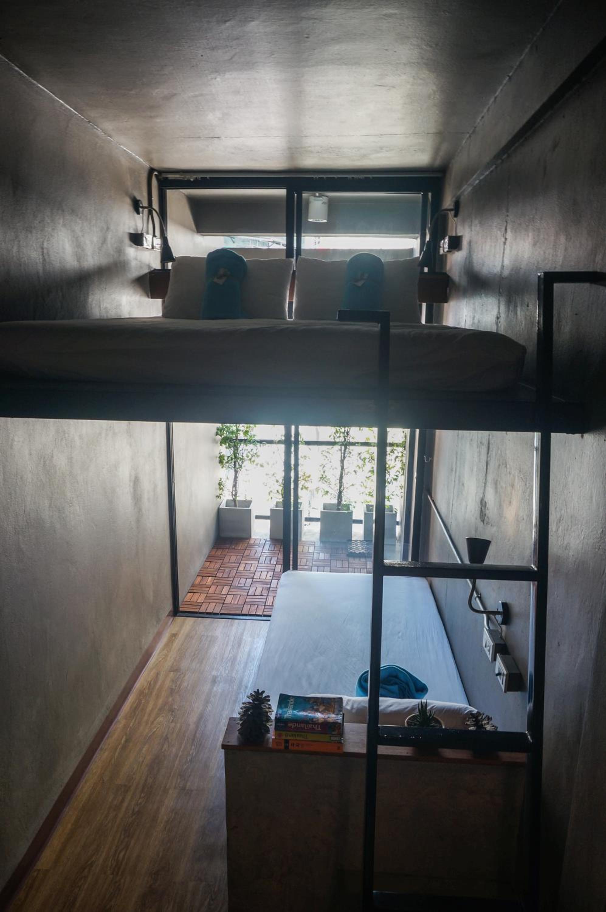 Quarto Triplo com Banheiro Privativo