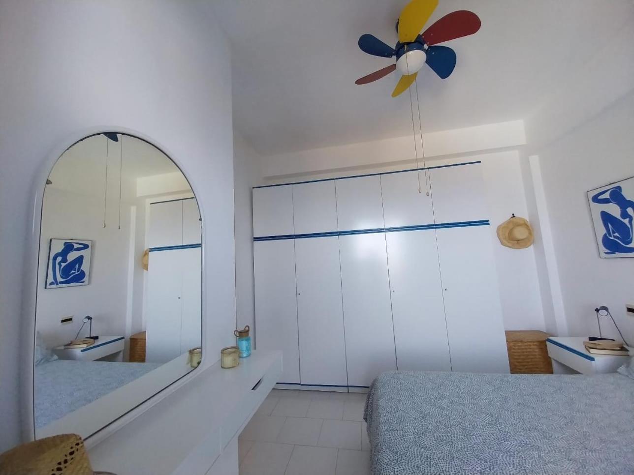 Three-Bedroom House photo 3