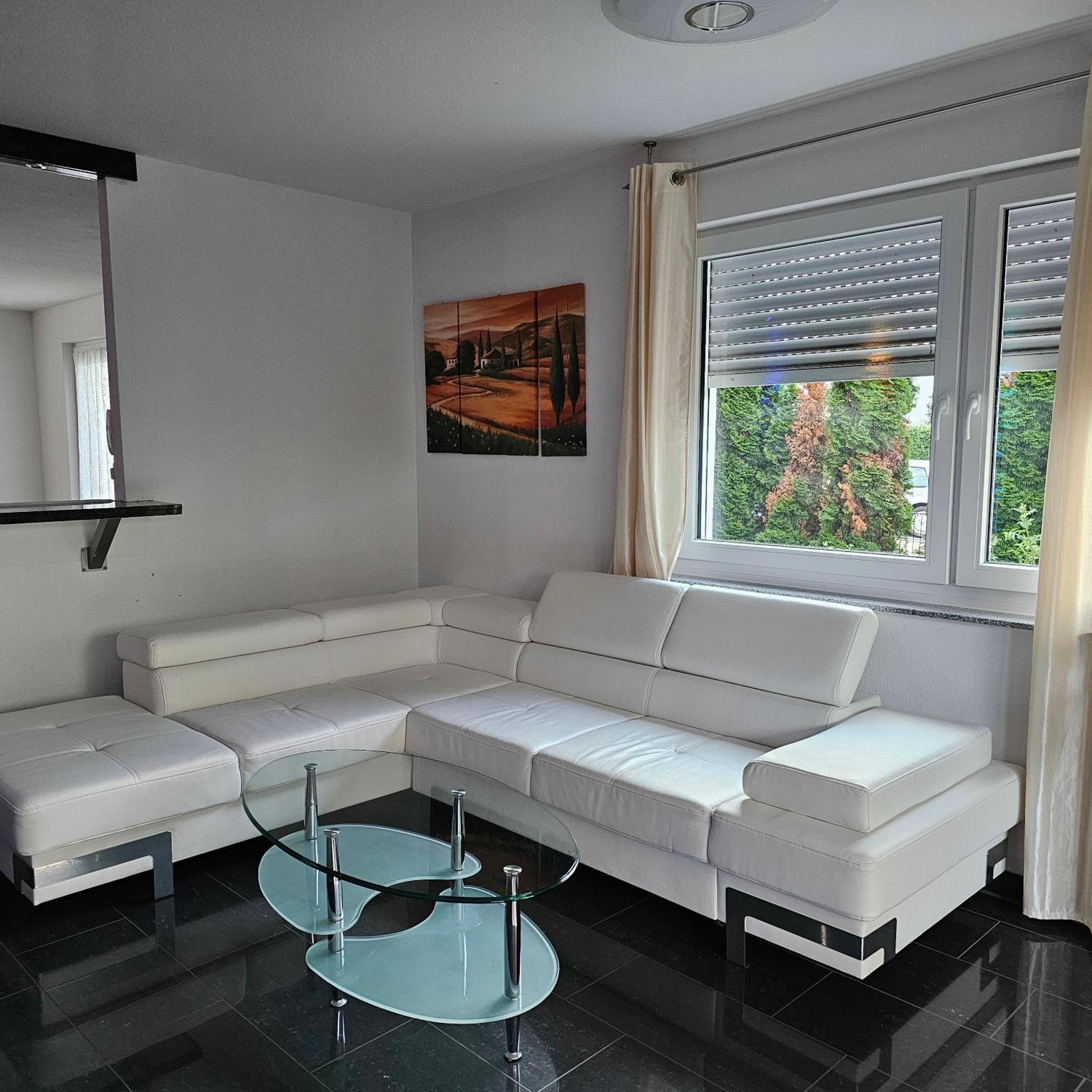 Three-Bedroom Apartment photo 2