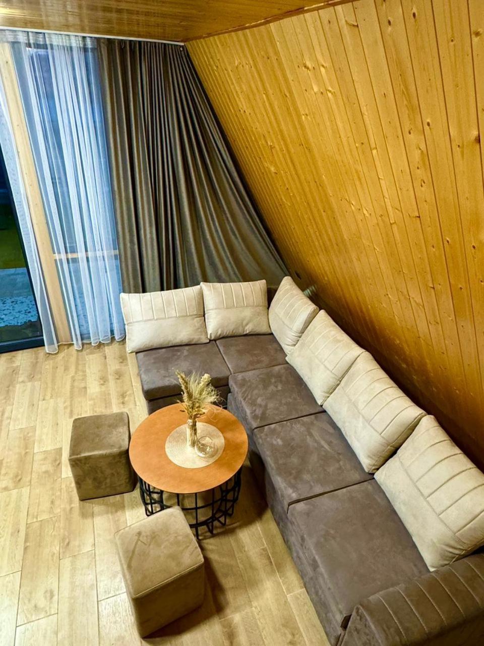 Three-Bedroom Villa photo 3