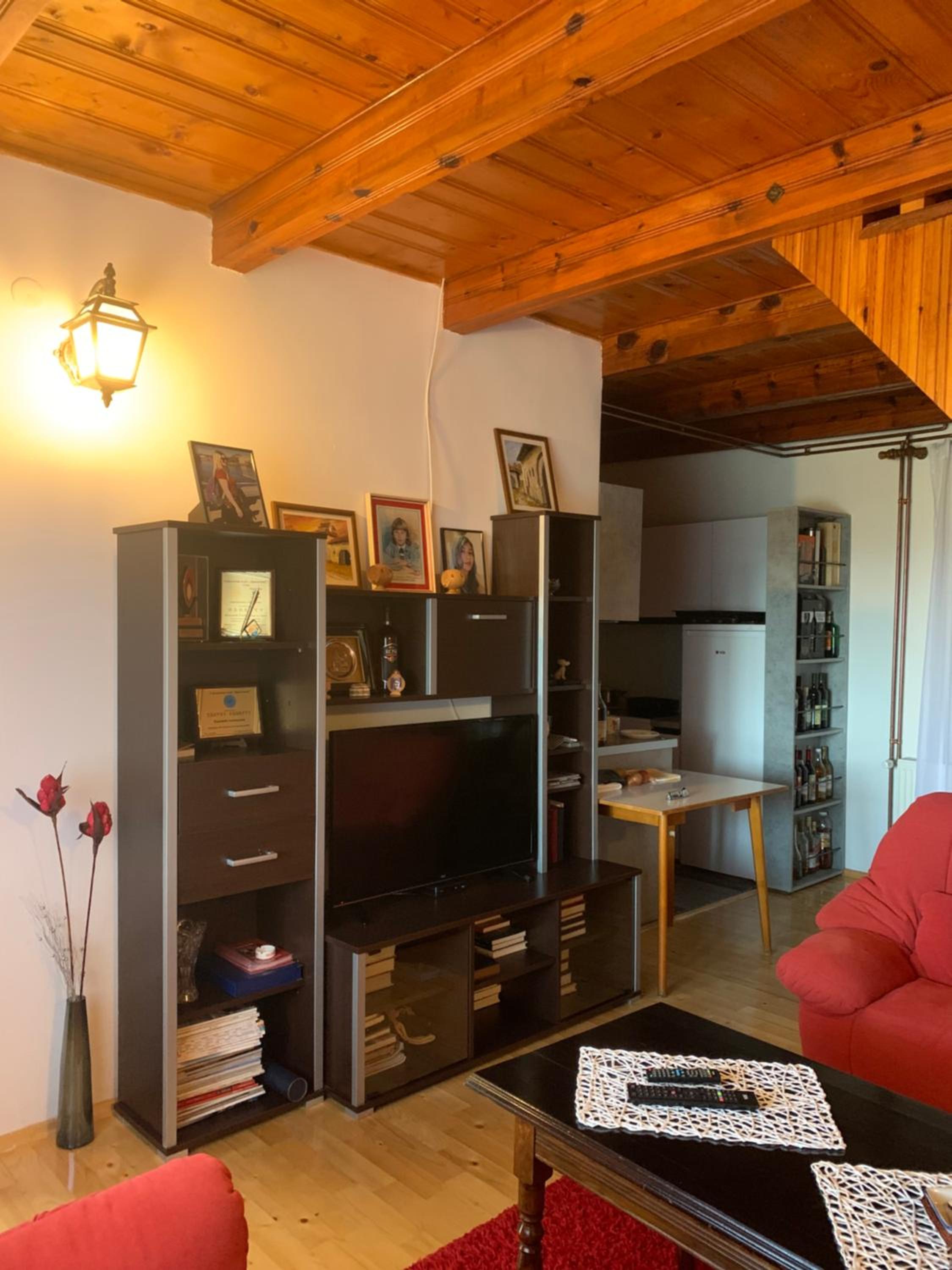 One-Bedroom House photo 1