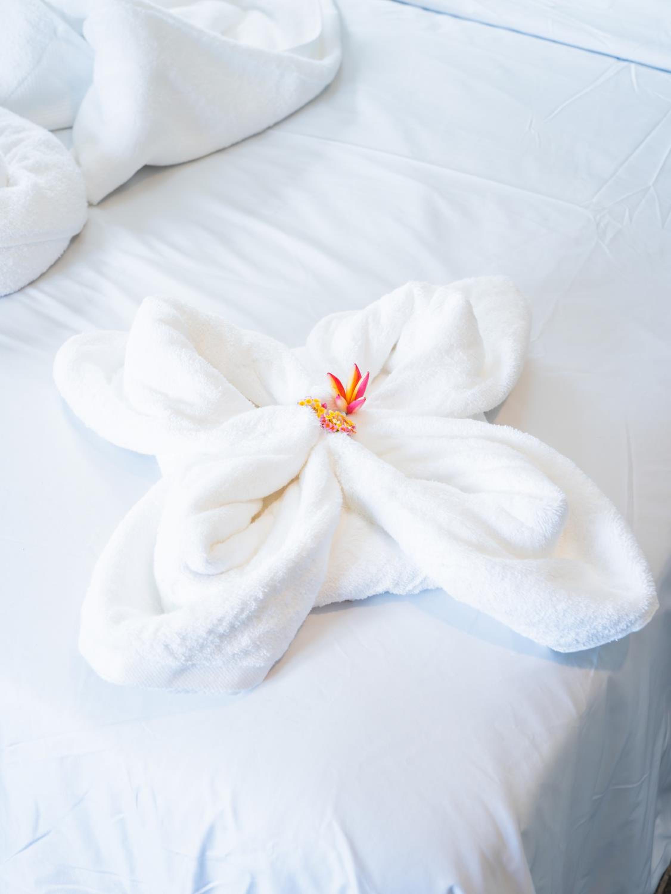 Deluxe Double Room with Balcony photo 3