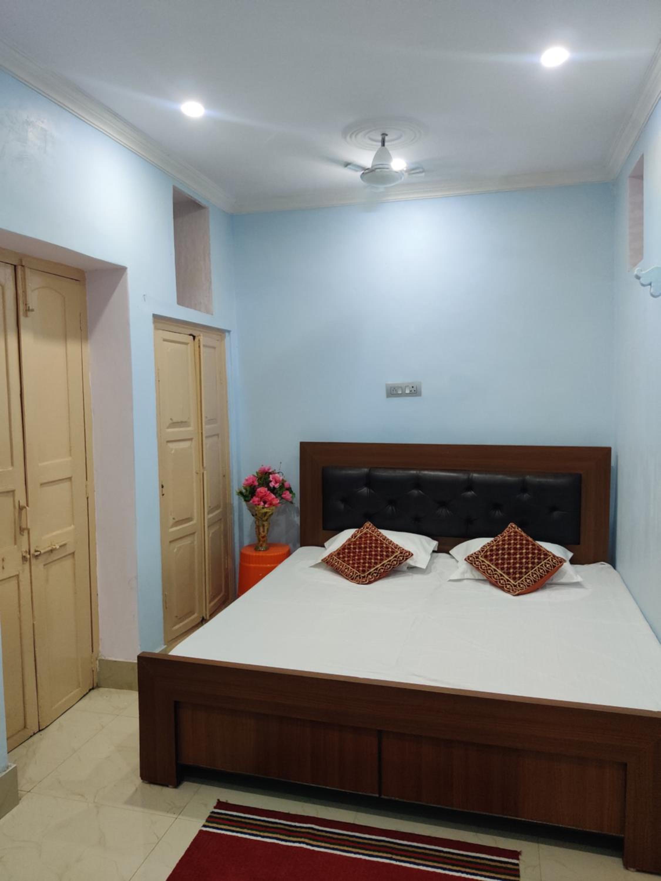 Family Room with Balcony photo 3