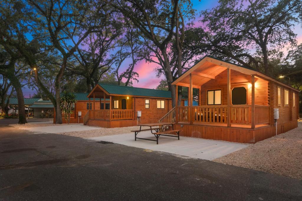 Bungalow with Patio photo 3