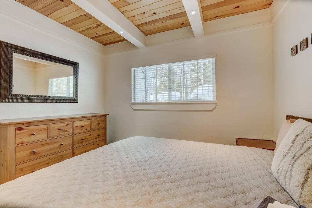 Four-Bedroom House photo 1