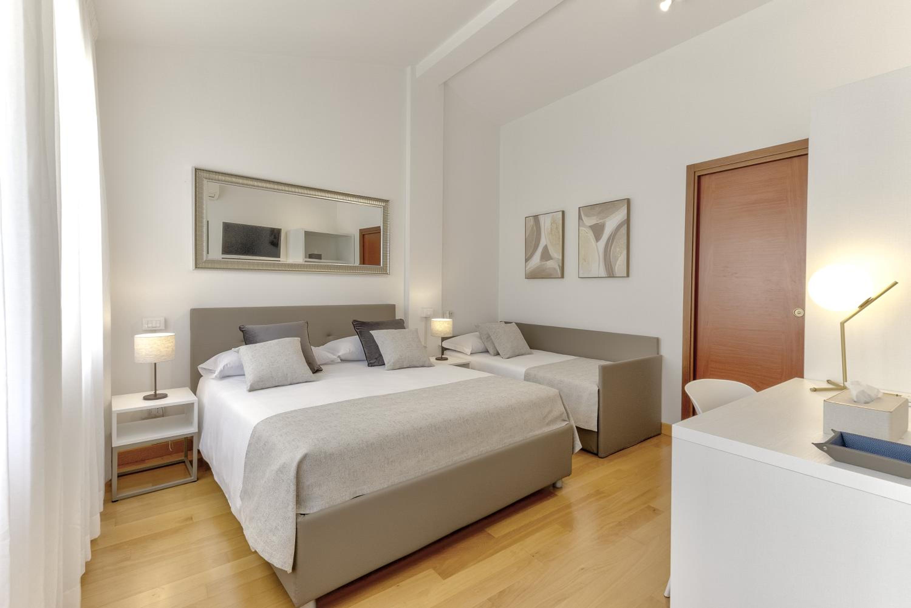 One-Bedroom Apartment