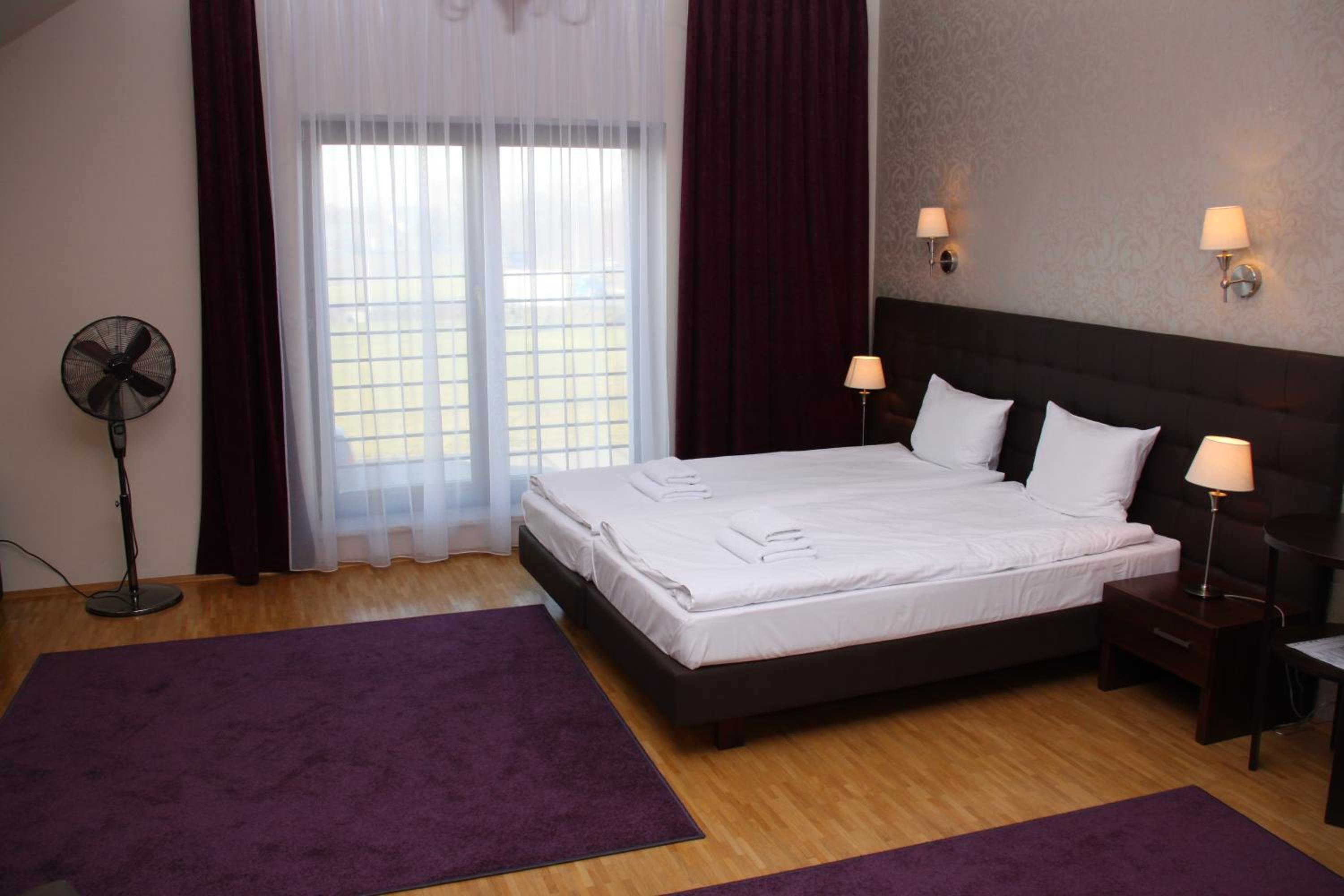 Superior King Room - Photo 8