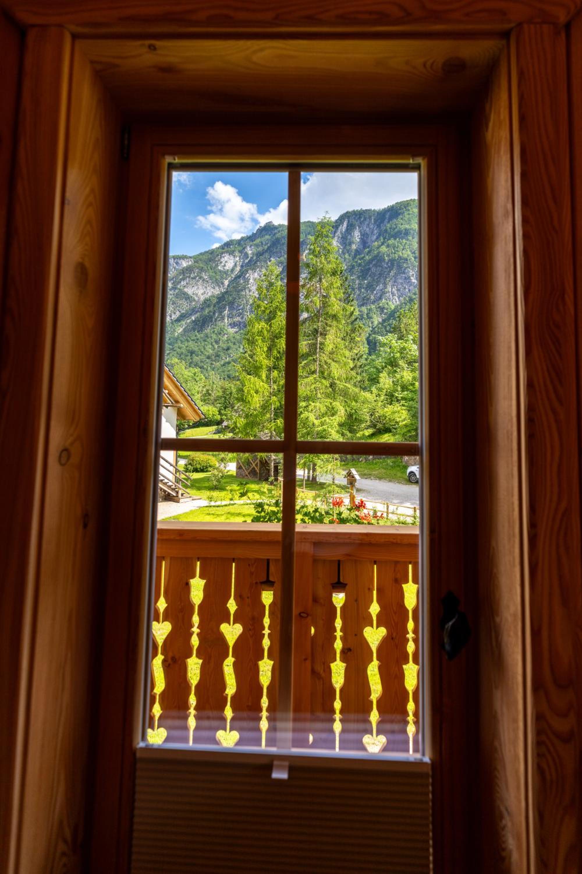 Chalet PRSIVEC with Mountain - River View, Fireplace and Sauna - Photo 19