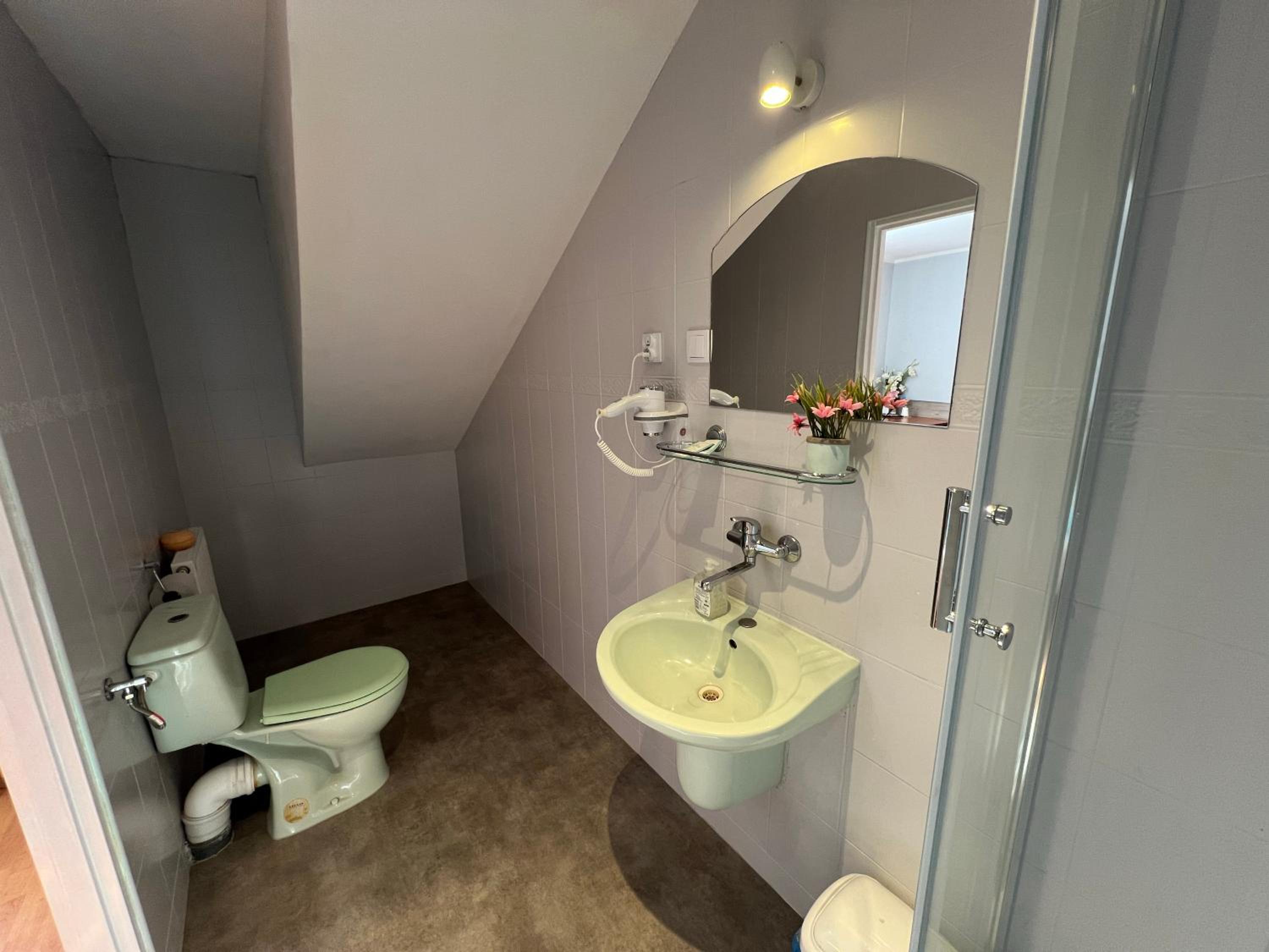 Double Room - Photo 2