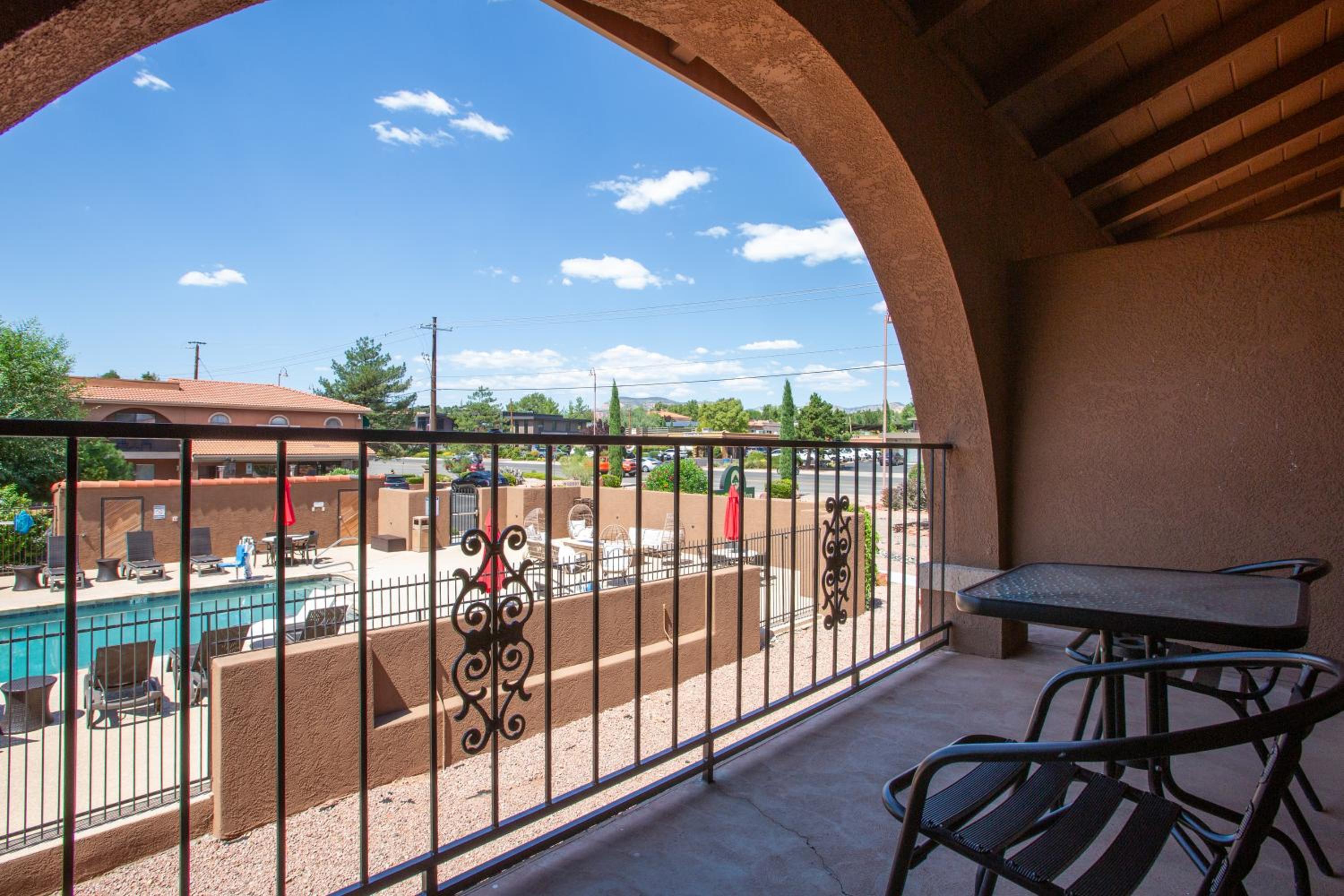 King Room - Pool View - Photo 3