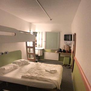 Standard Double Room - Photo 3