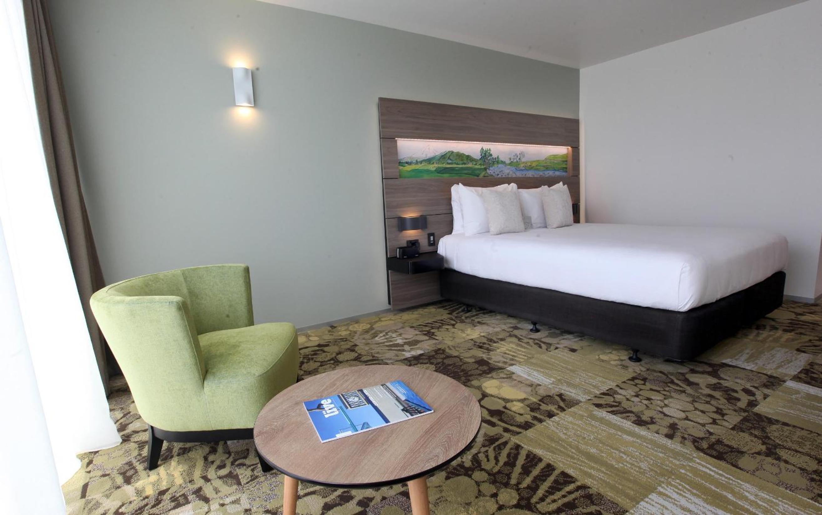 Superior King Room photo 2