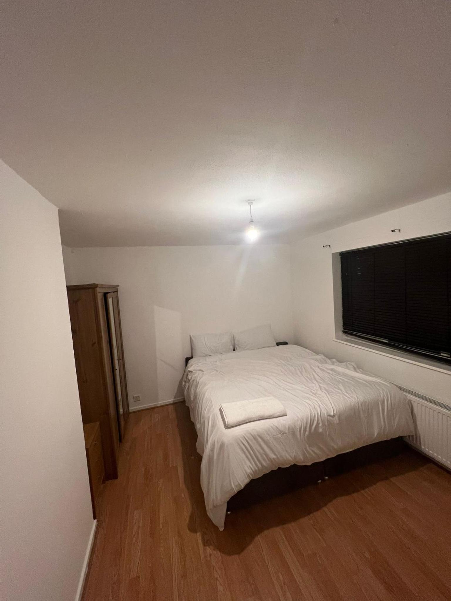 Three-Bedroom Apartment photo 2