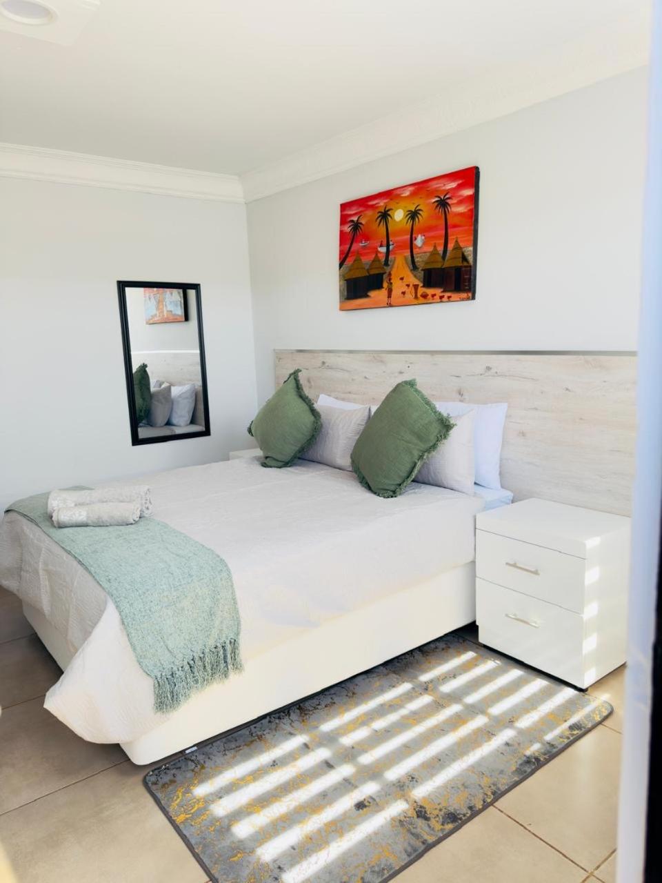 Deluxe King Room photo 2