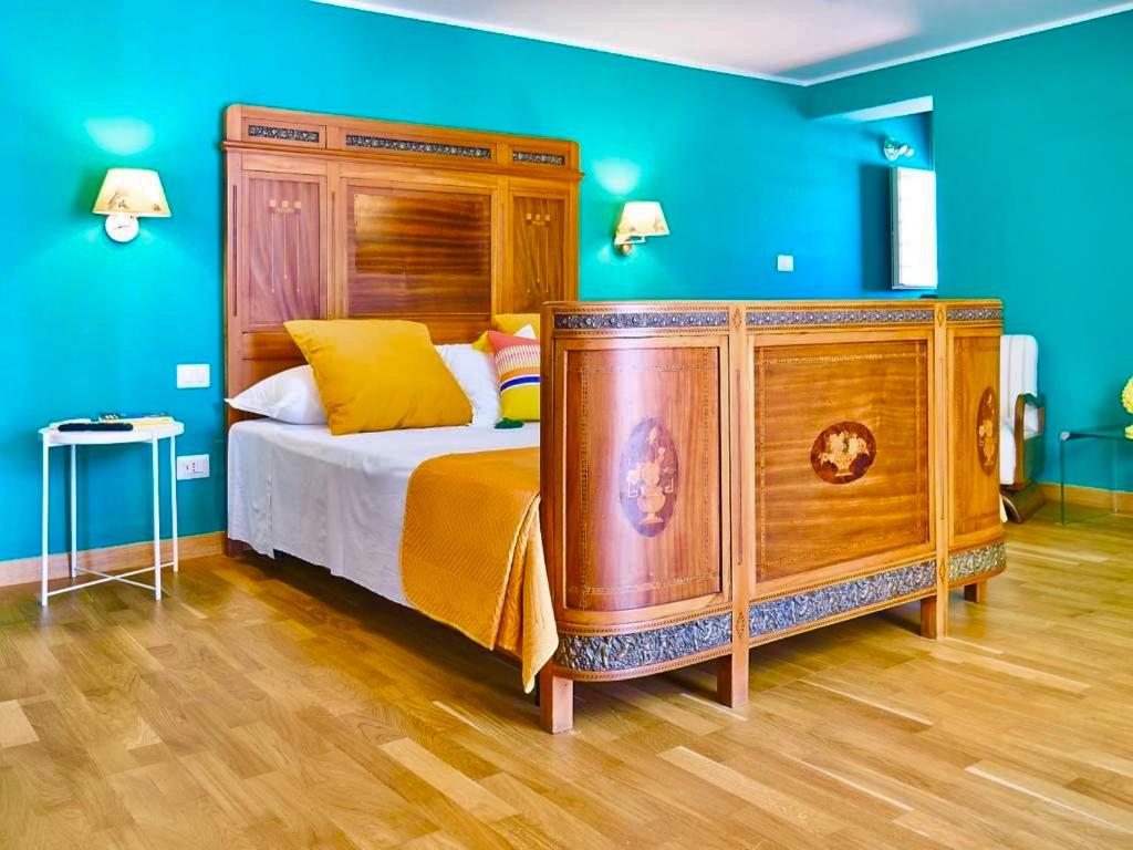 Junior Suite with Balcony photo 2