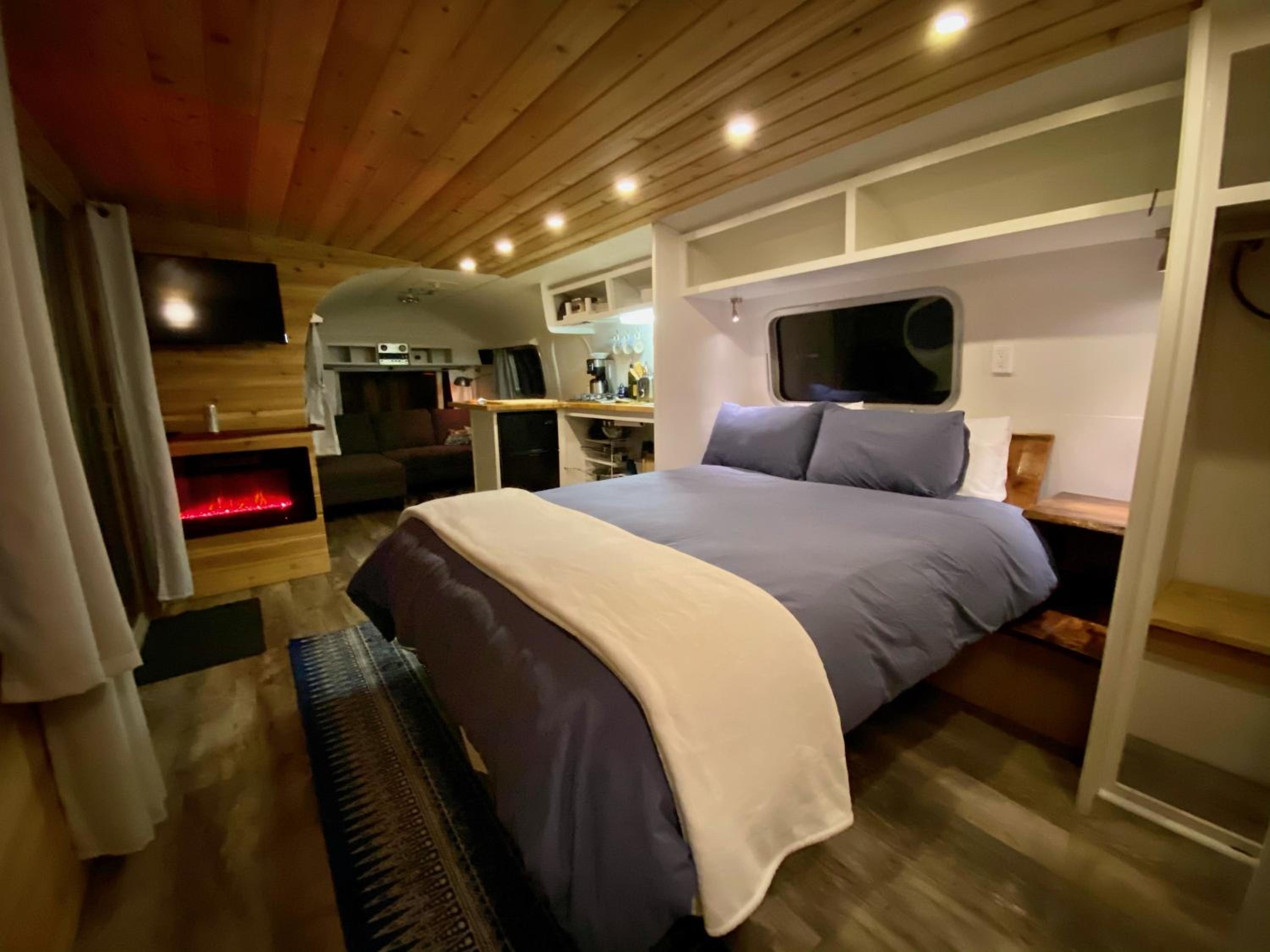 Mobile Home photo 1