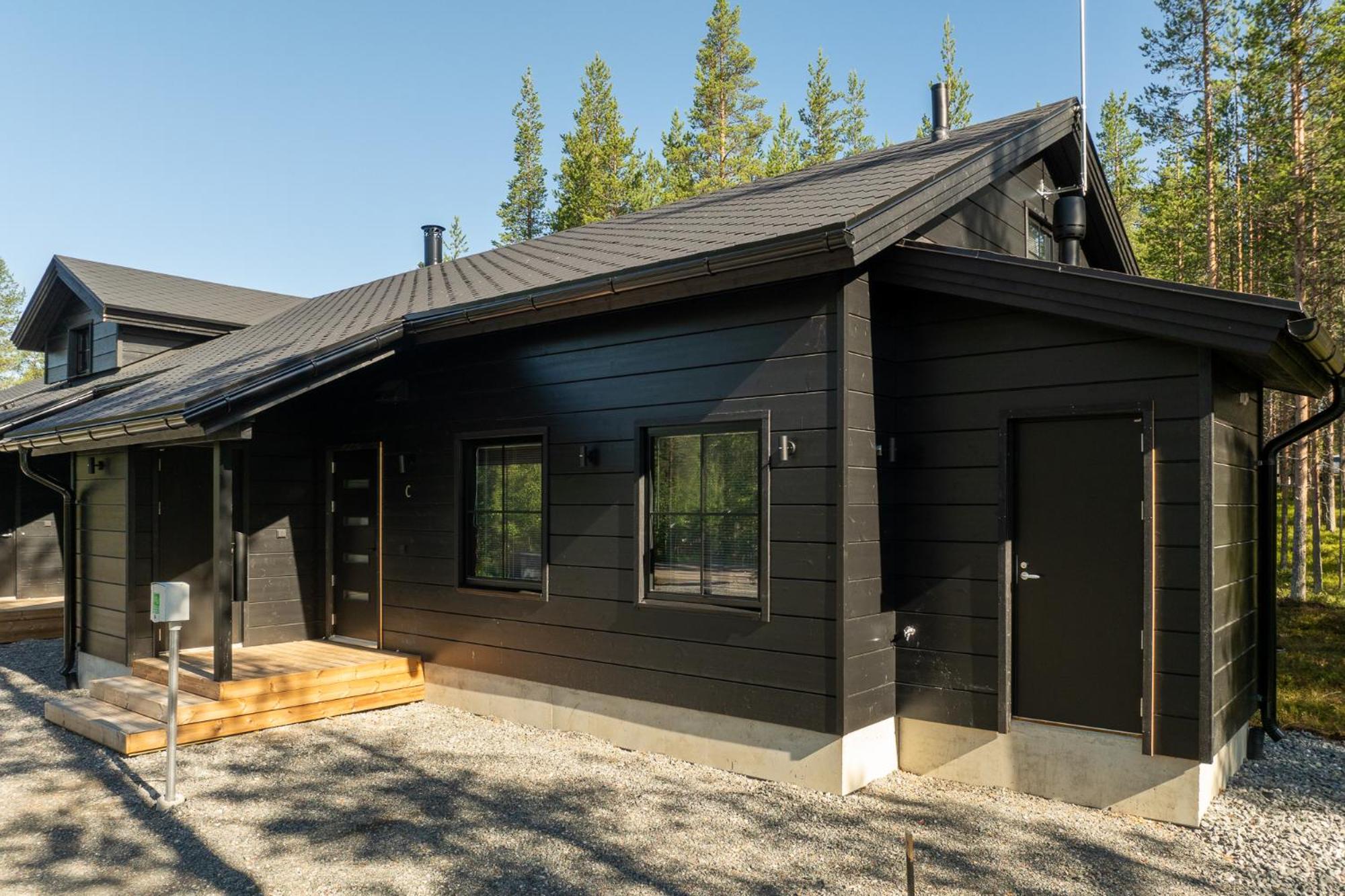 Three-Bedroom Vacation Home  photo 2