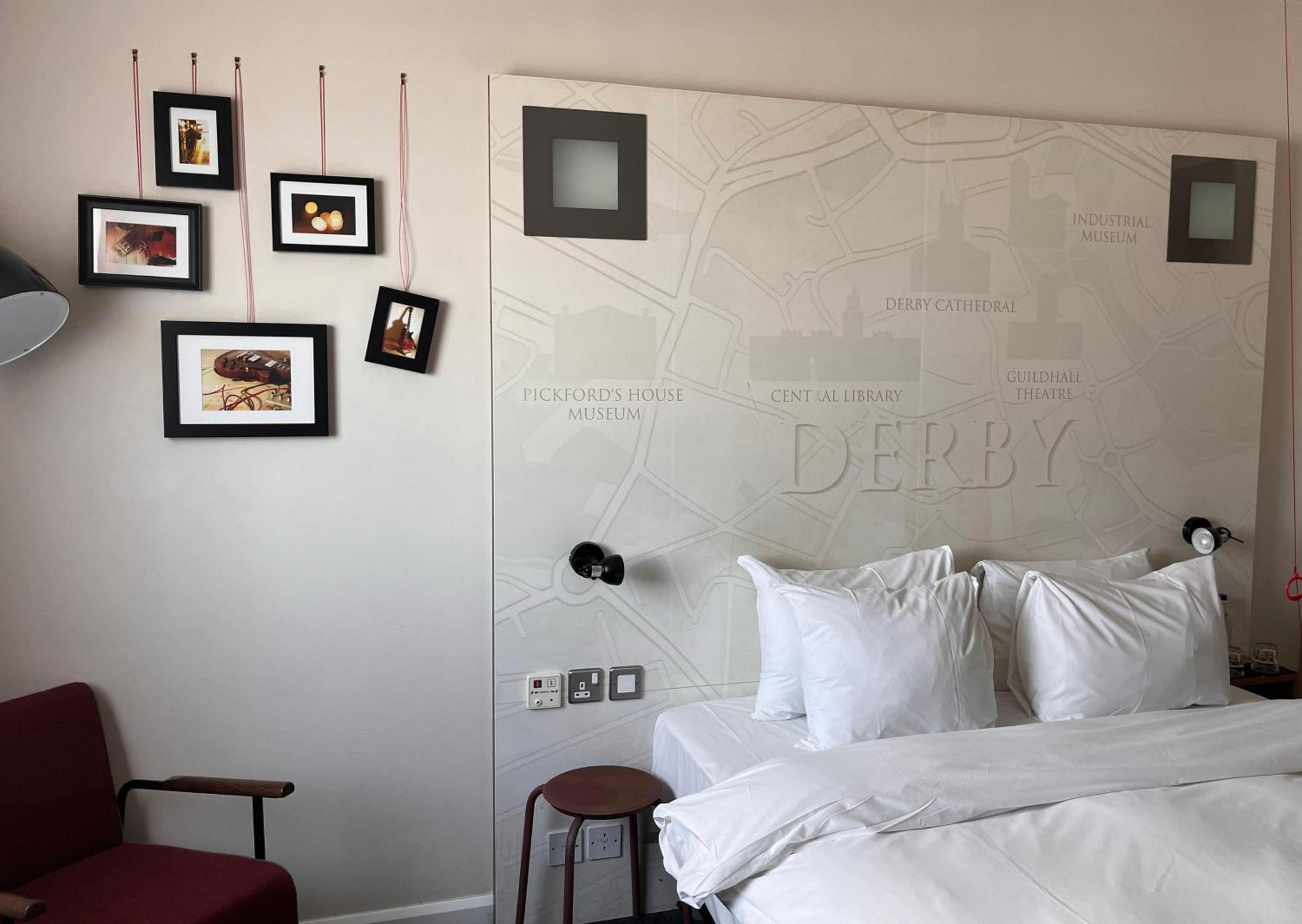 Double Room - Photo 17