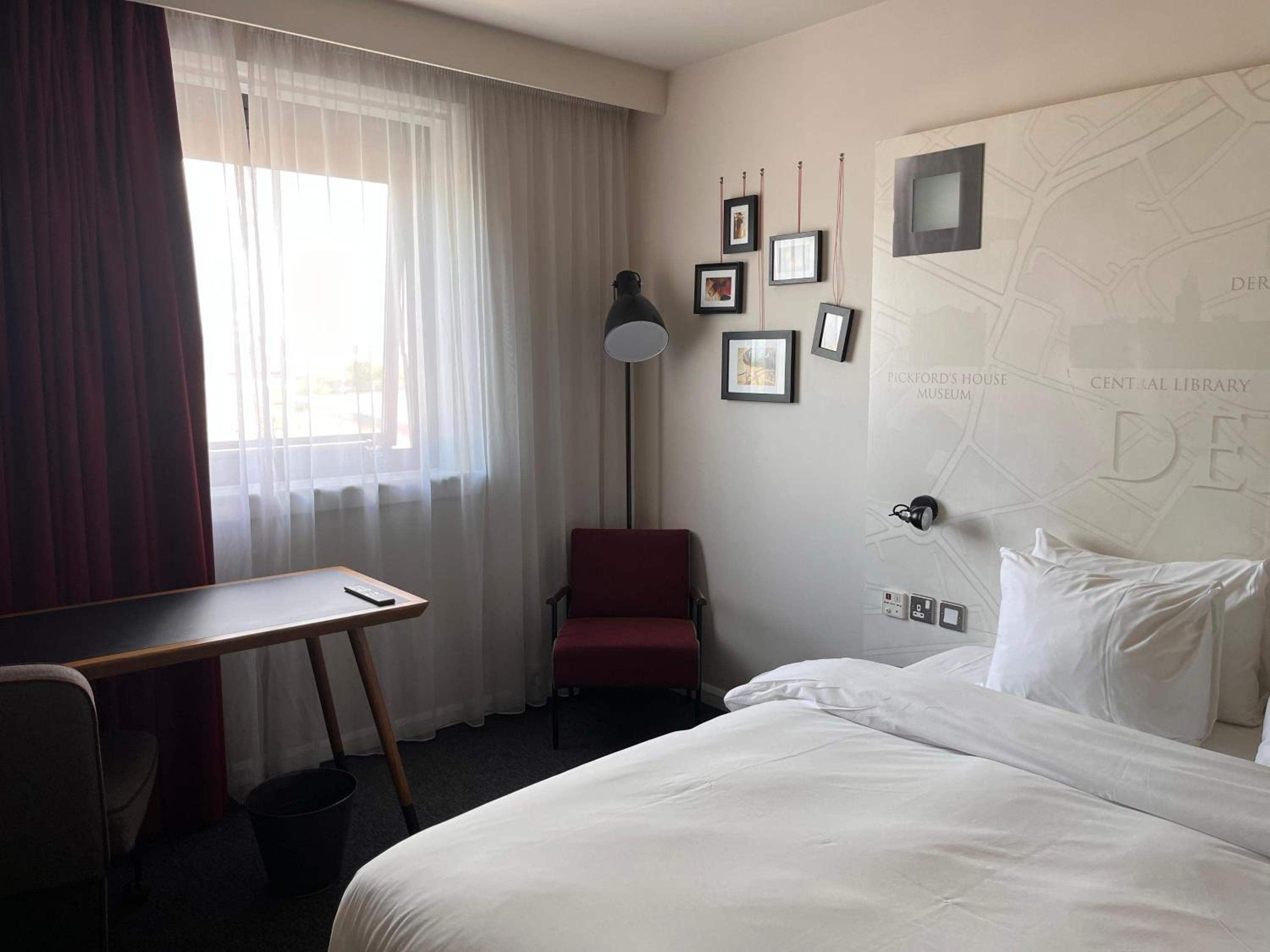 Double Room - Photo 18