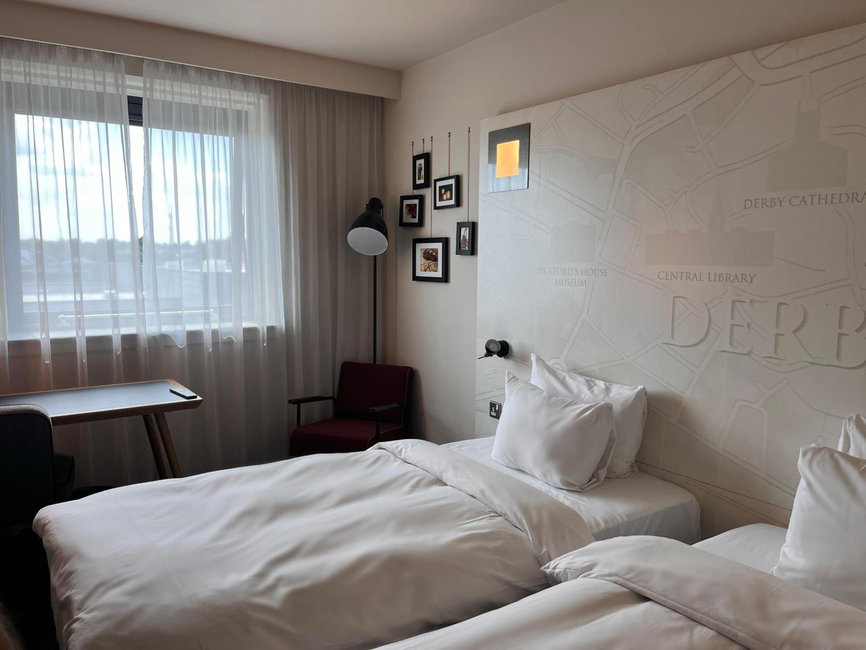 Twin Room - Photo 9