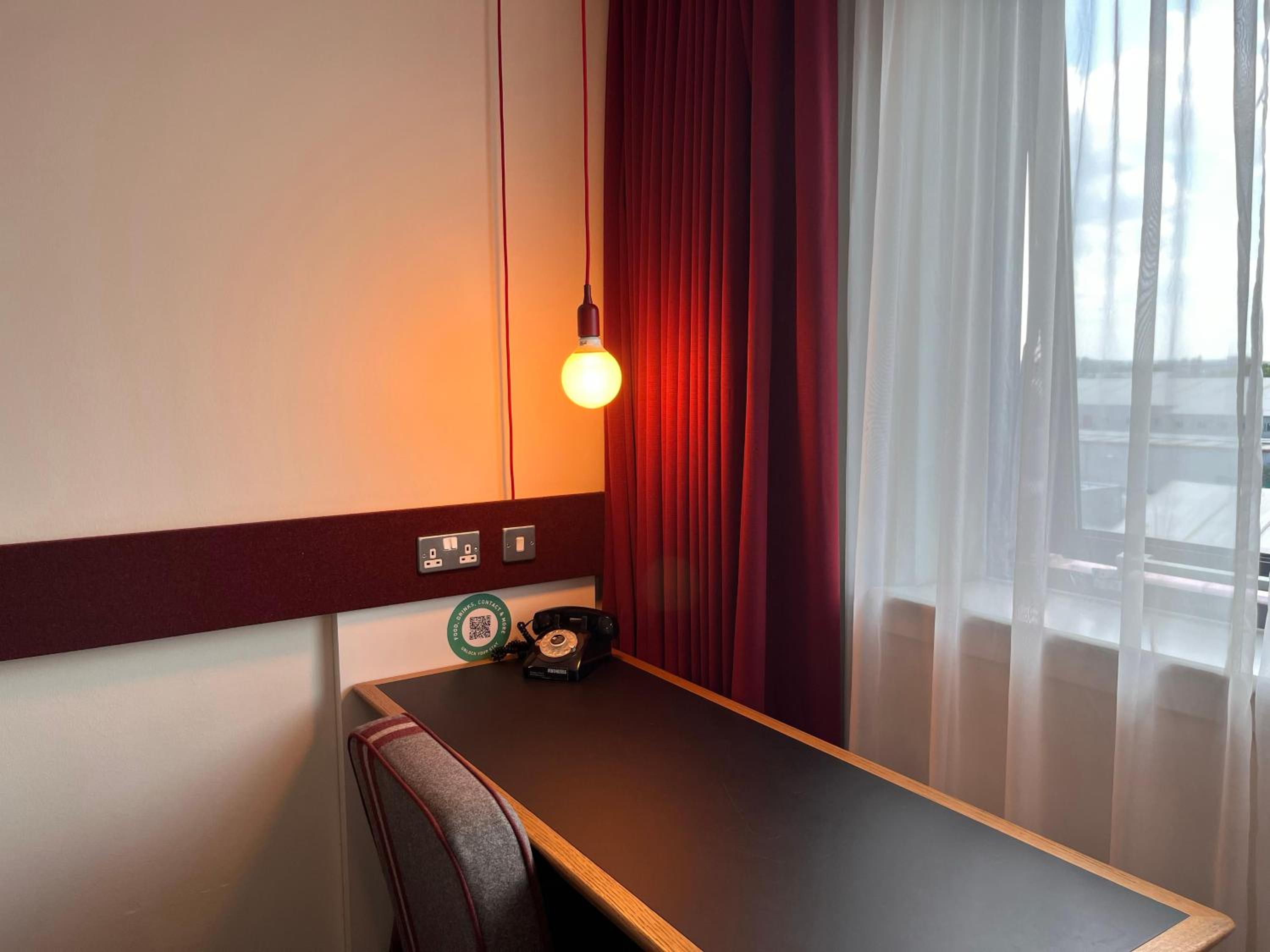 Twin Room - Photo 4