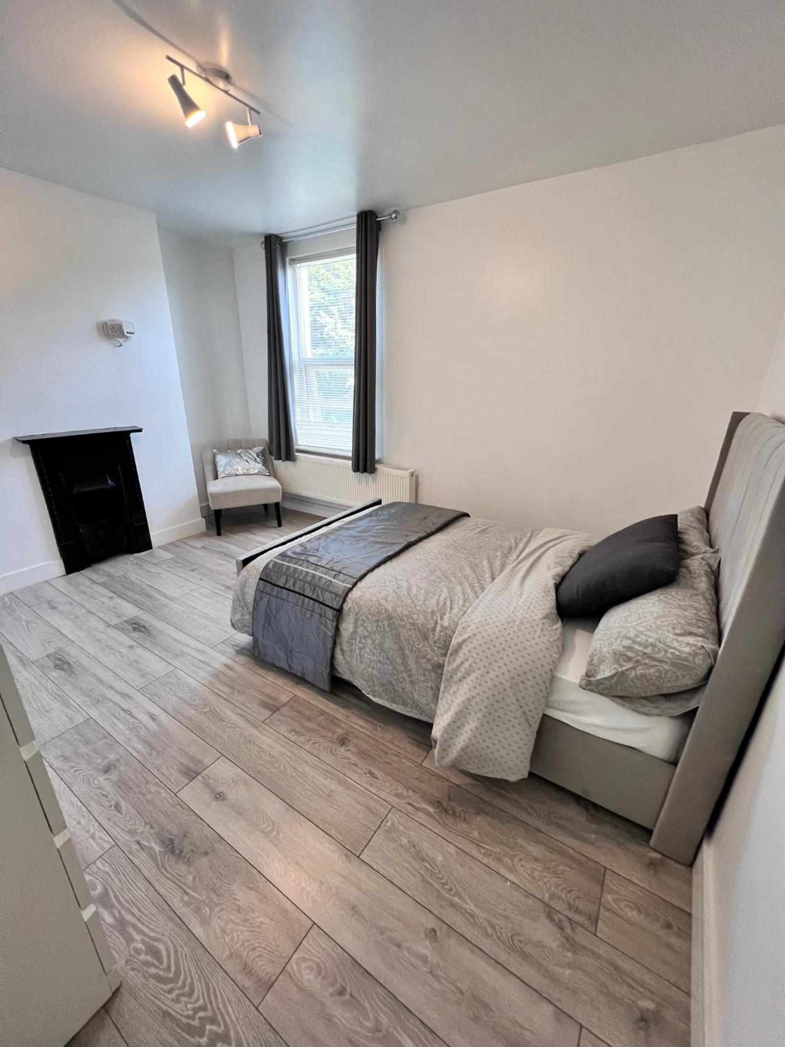 Apartment photo 3
