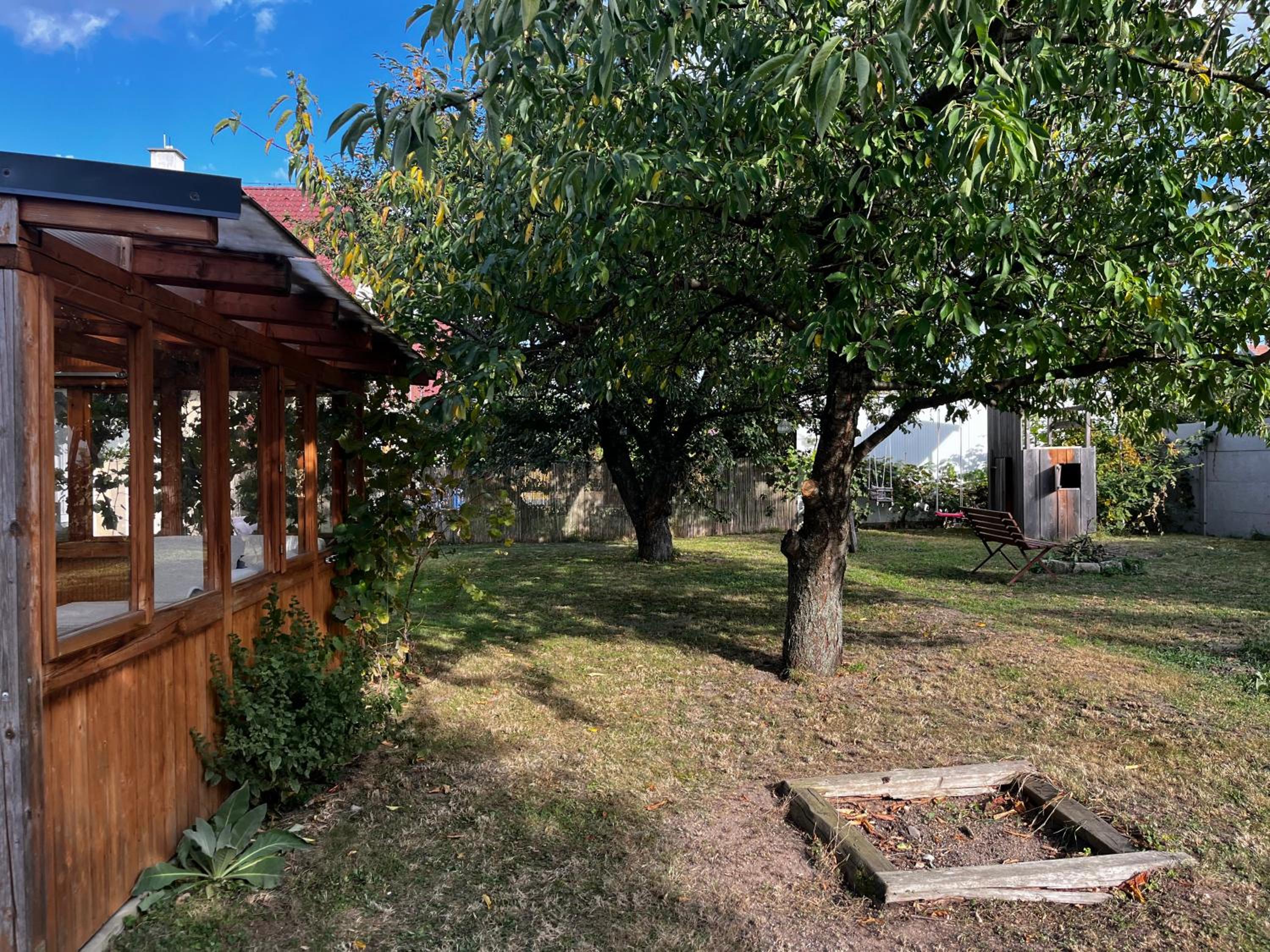 Three-Bedroom House photo 2
