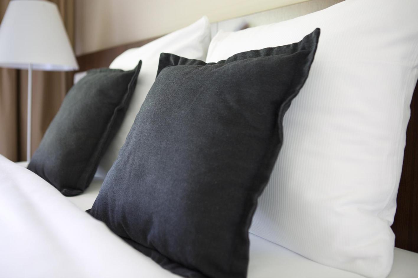 Small Double Room - Photo 4