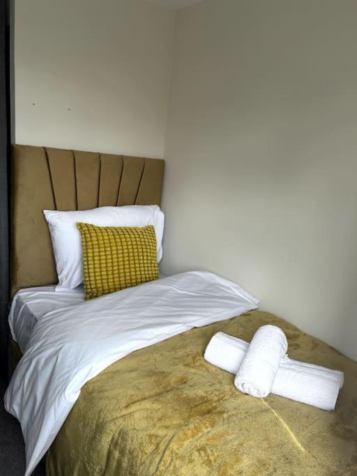 Four-Bedroom House photo 1