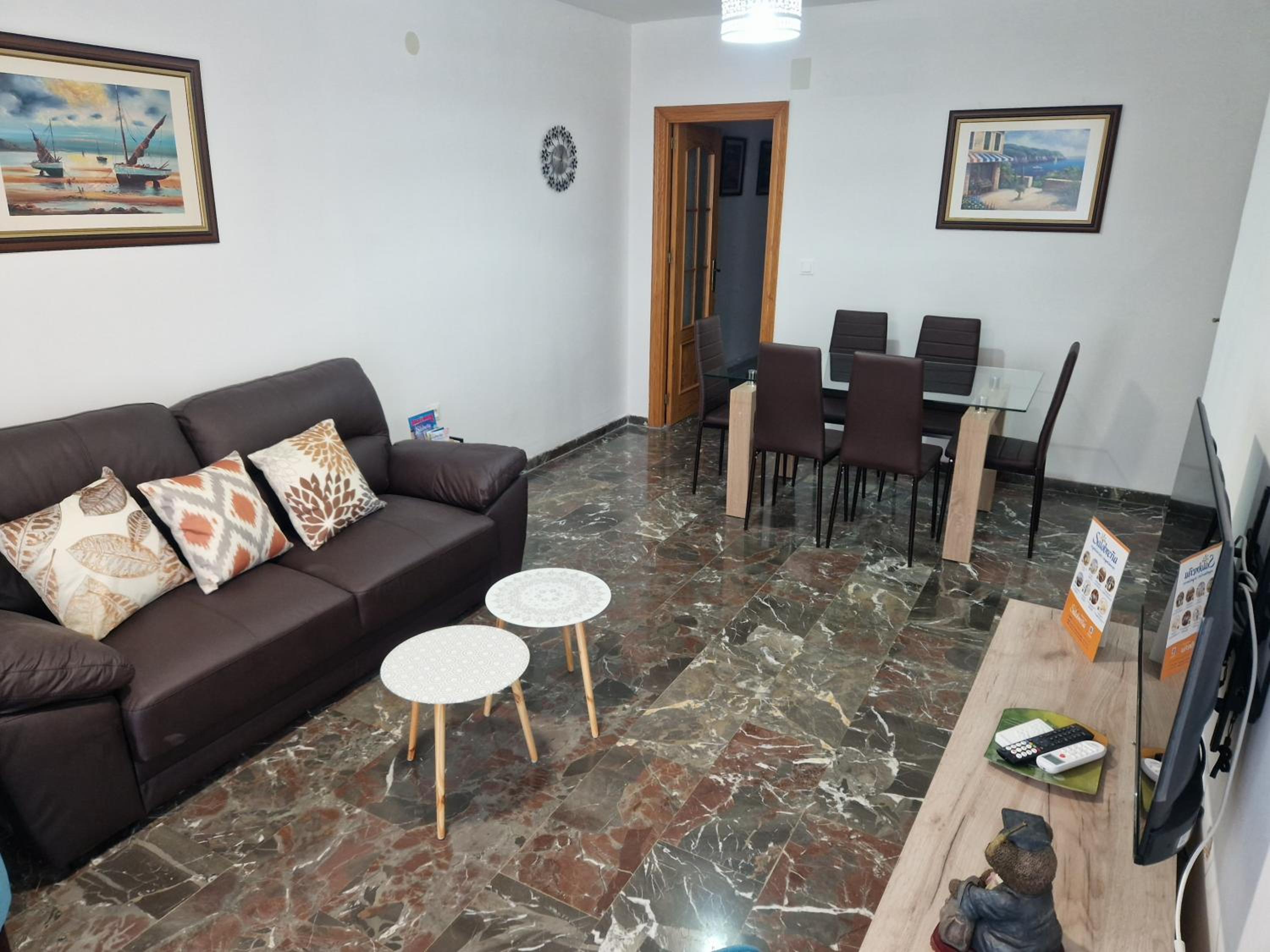 Three-Bedroom Apartment photo 2