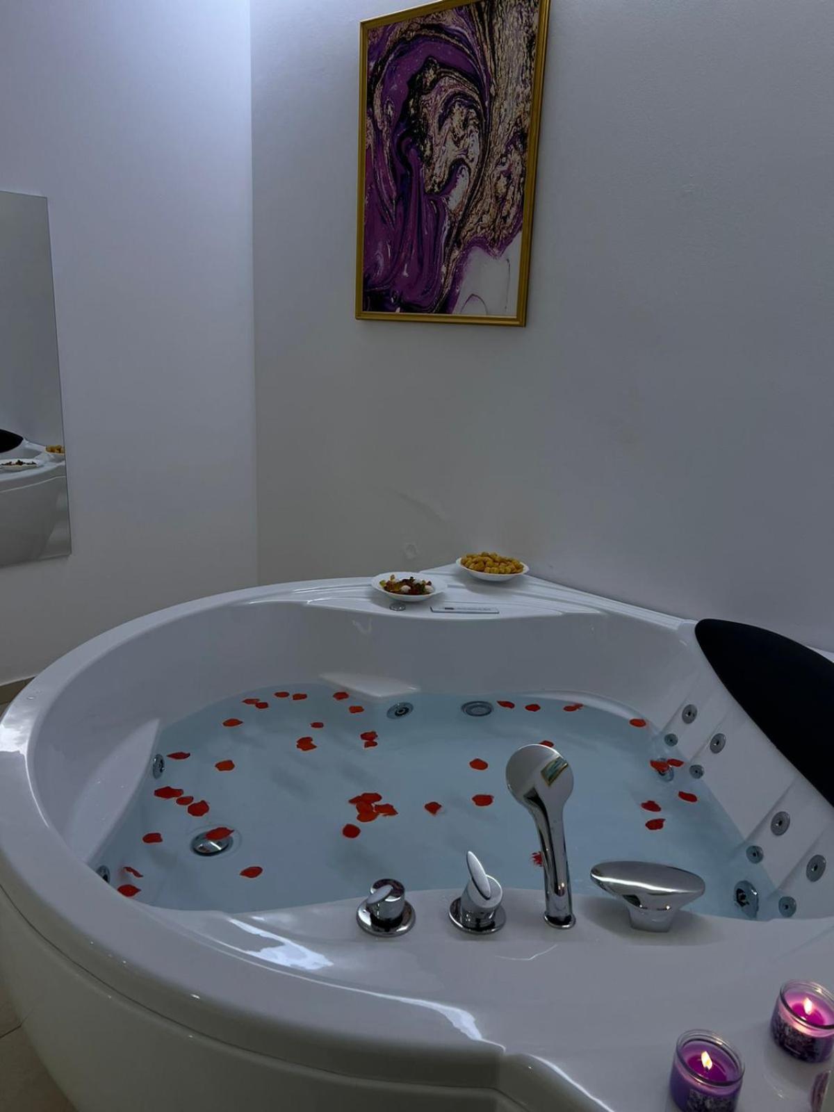 Deluxe Suite photo 3