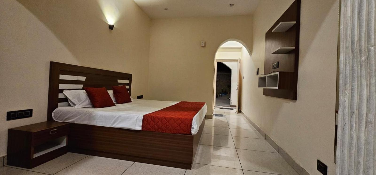 King Room with Mountain View - Photo 4