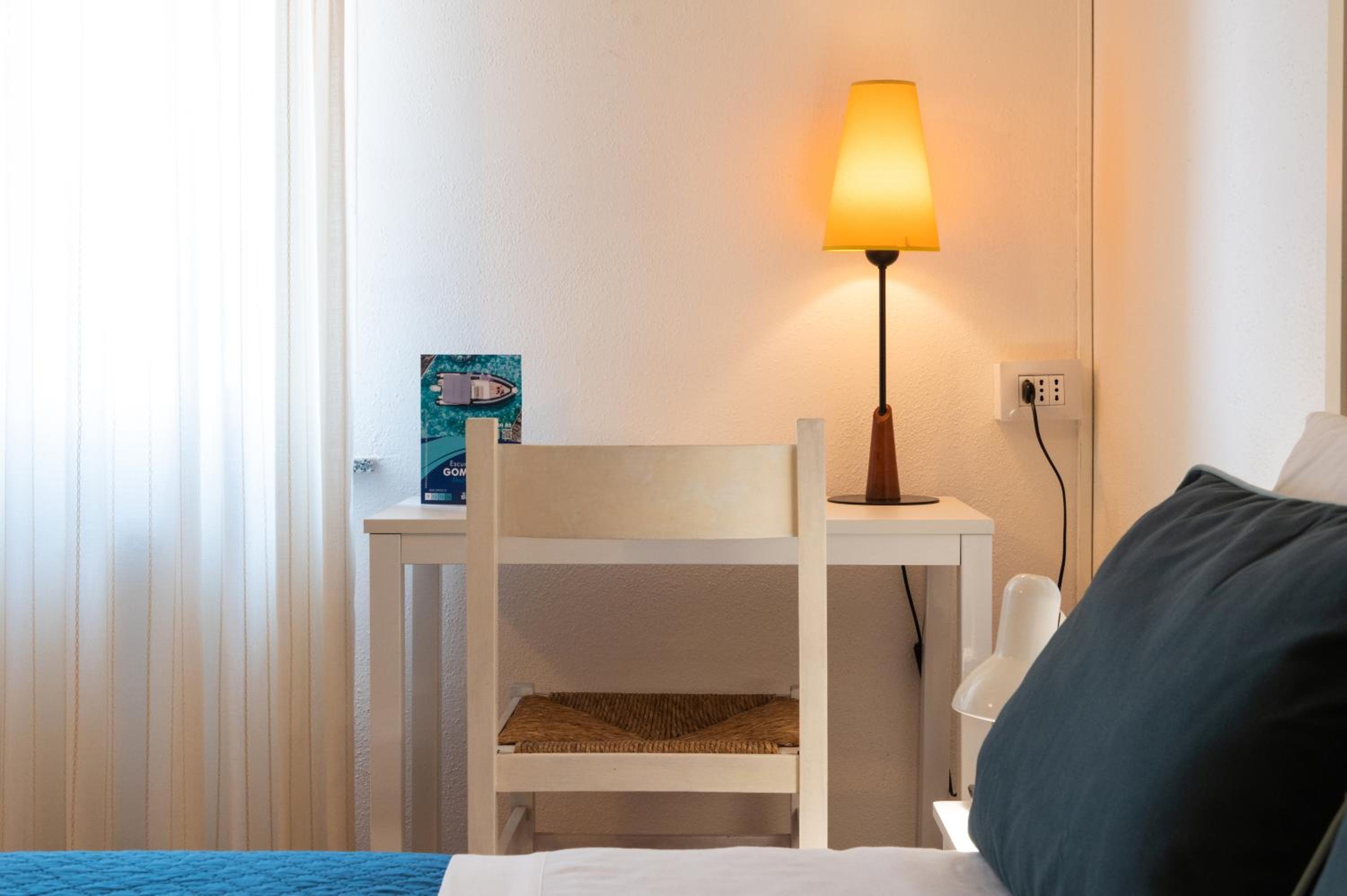 Small Single Room