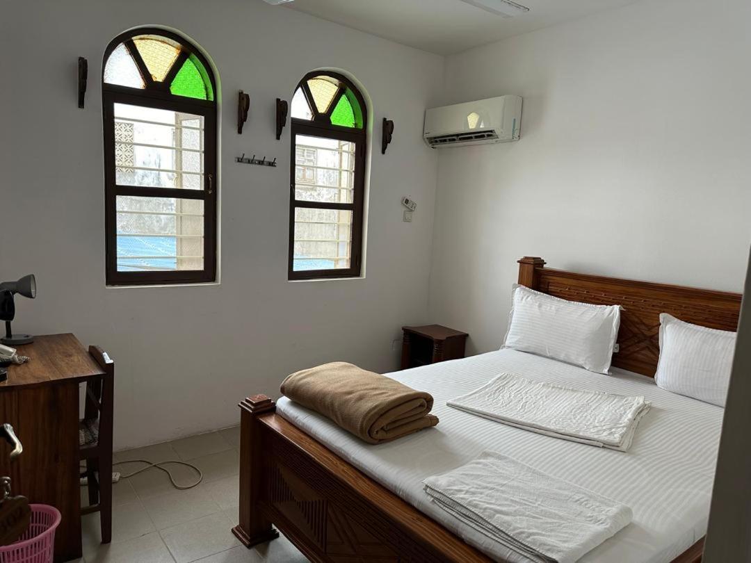 Single Room photo 2