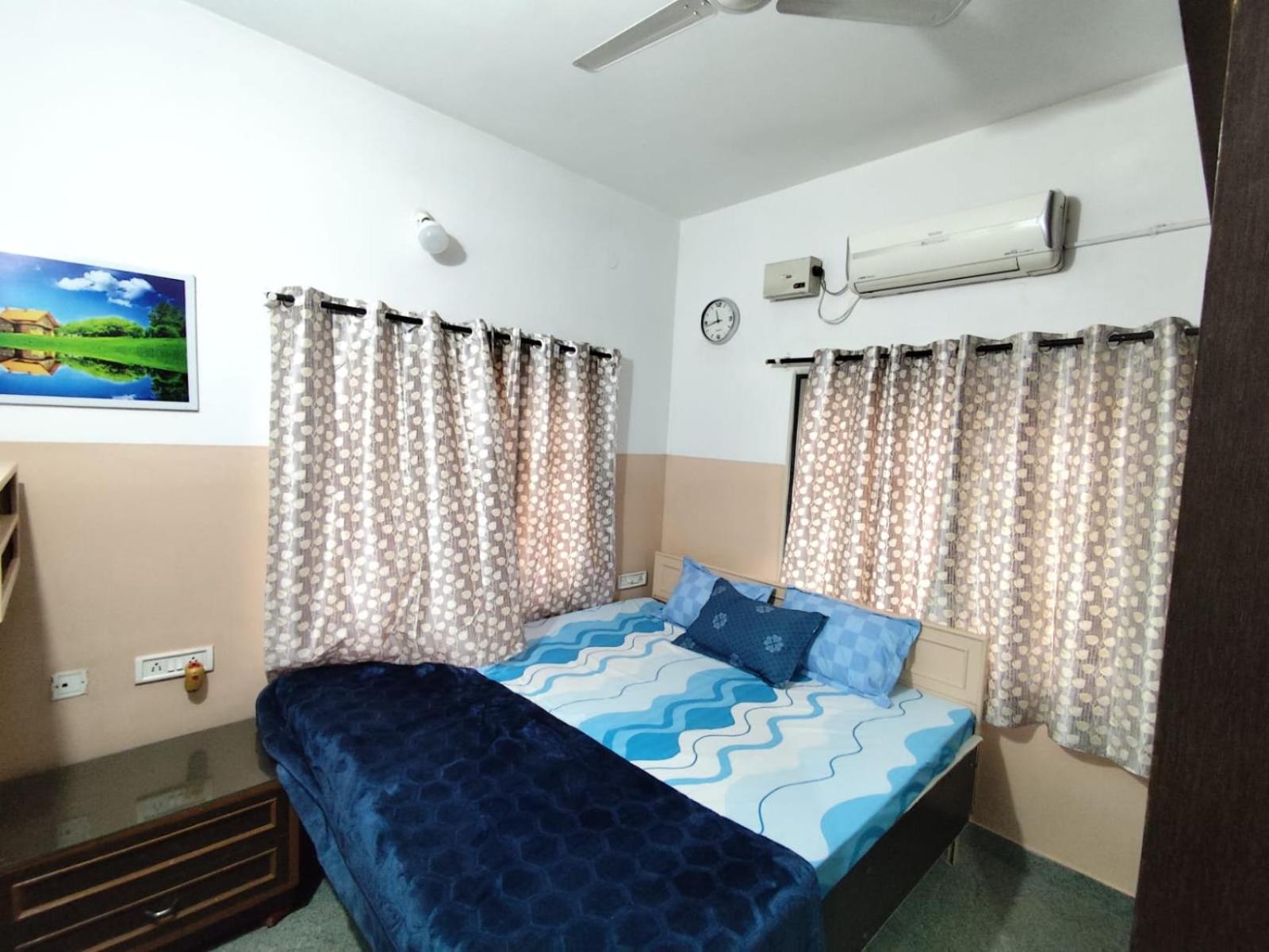 Three-Bedroom House photo 1