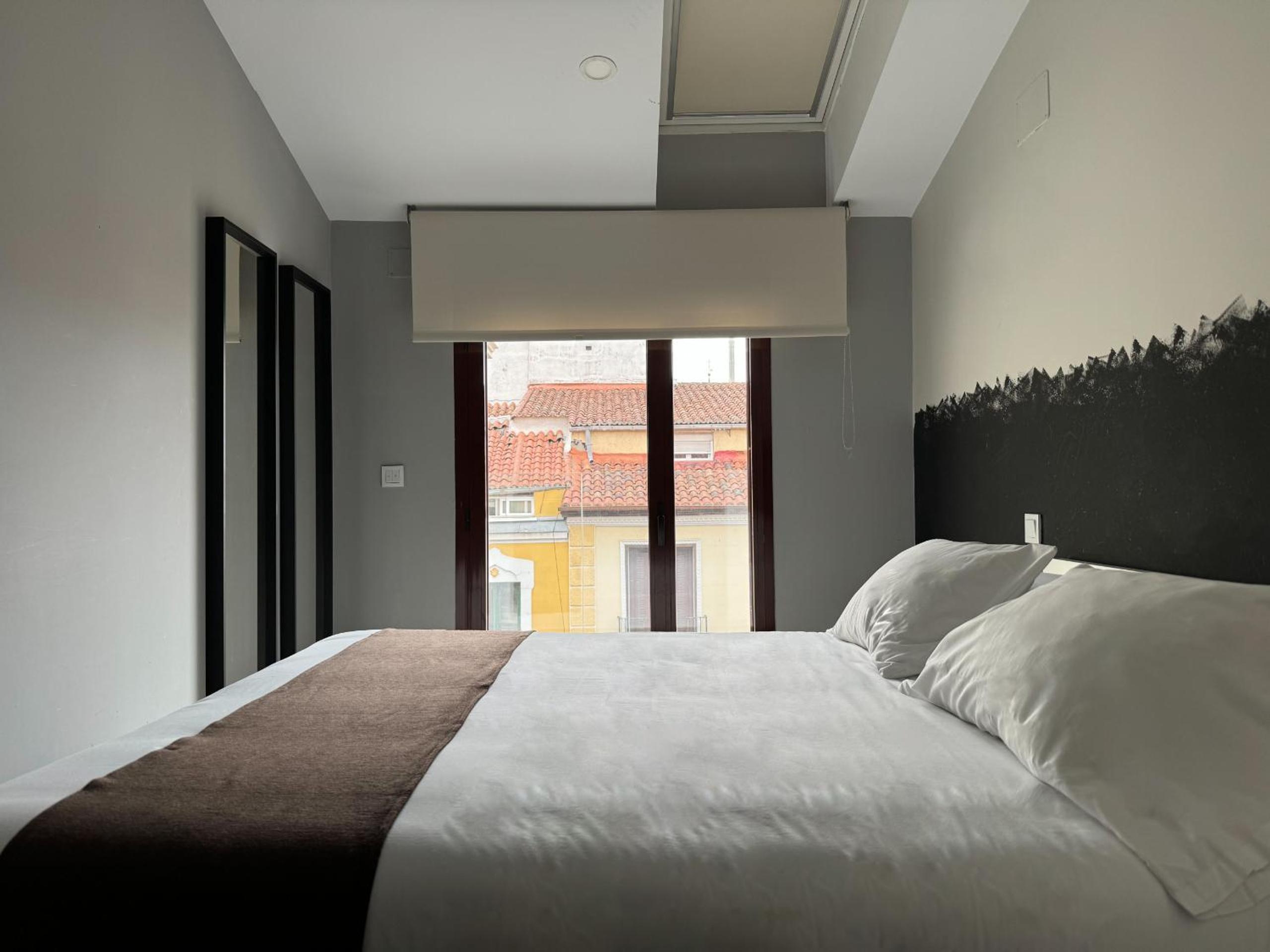 Apartamento de una habitación con terraza XVI