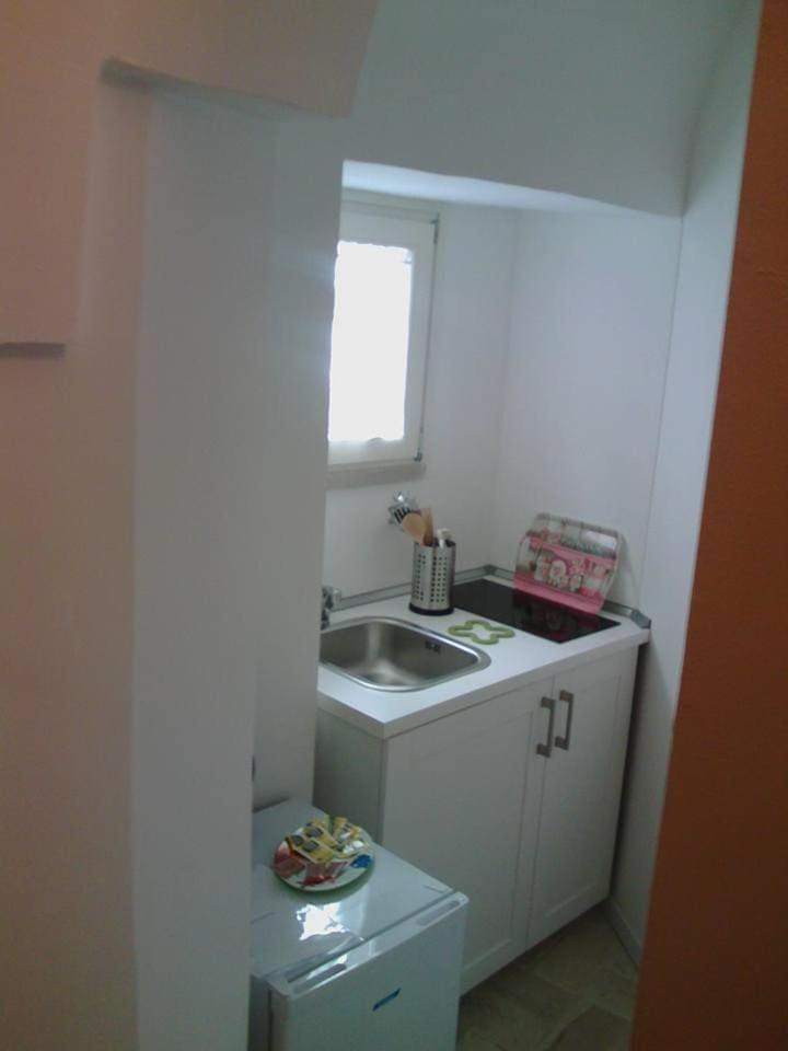 Deluxe Double Room with Balcony - Photo 2